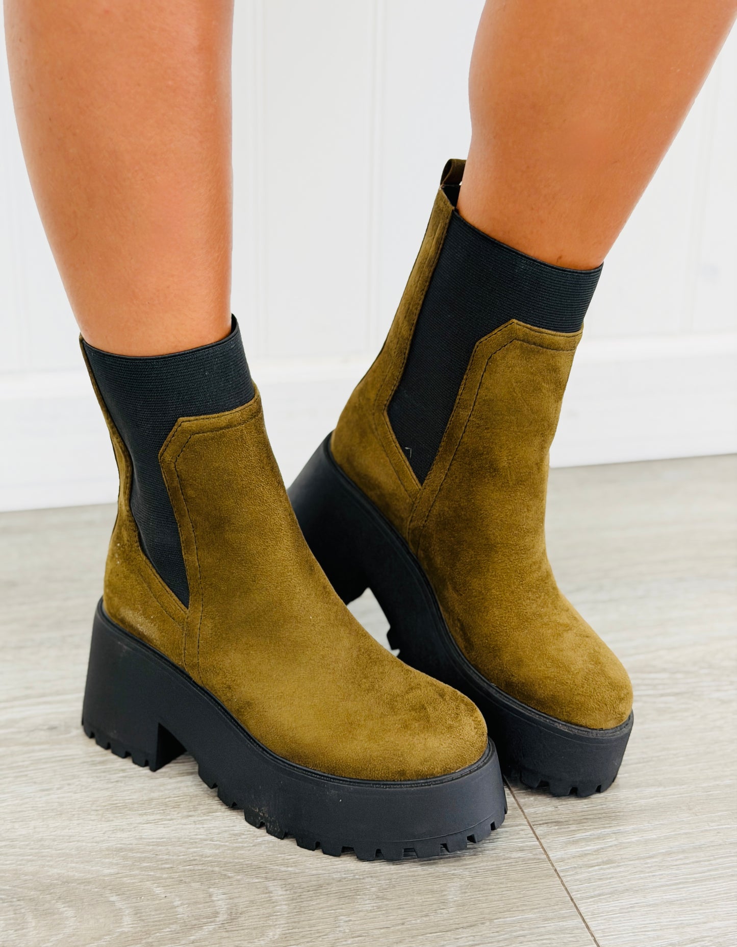 Midnight Trail Platform Boots