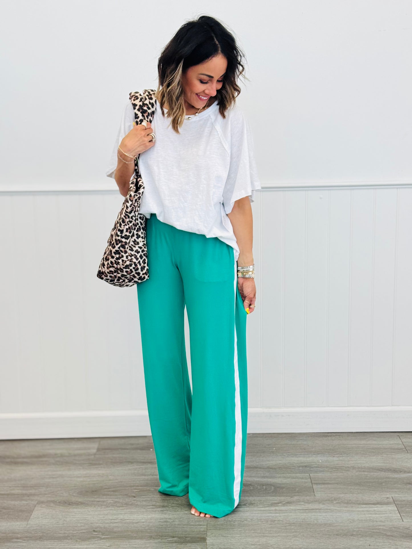 Side Stripe Straight Pants (Reg.) - 2 Colors
