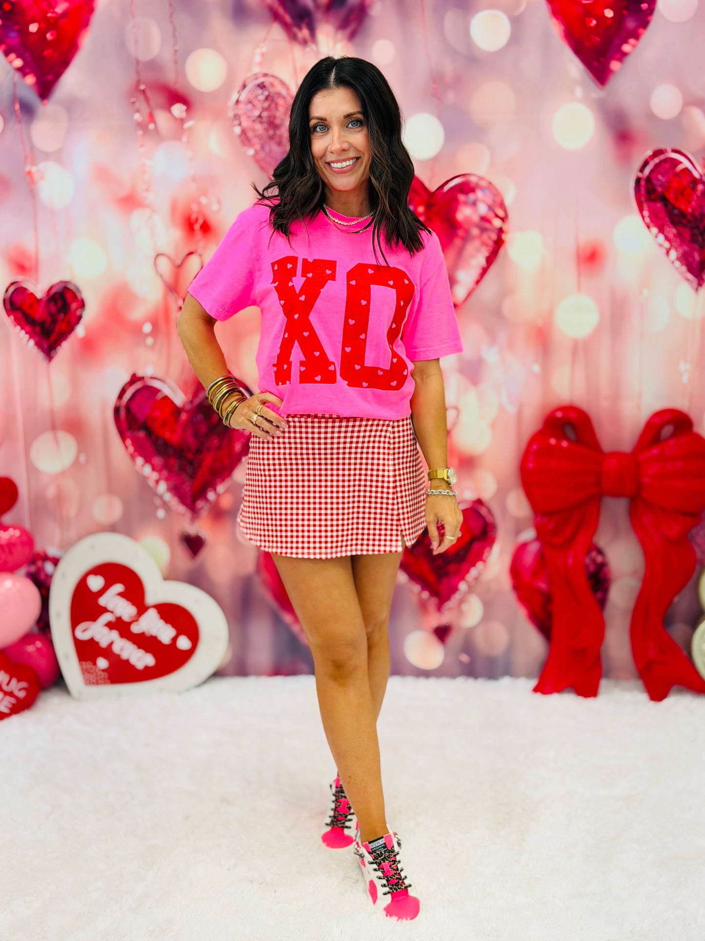 Neon Pink XO Graphic Tee (Reg. and Plus)
