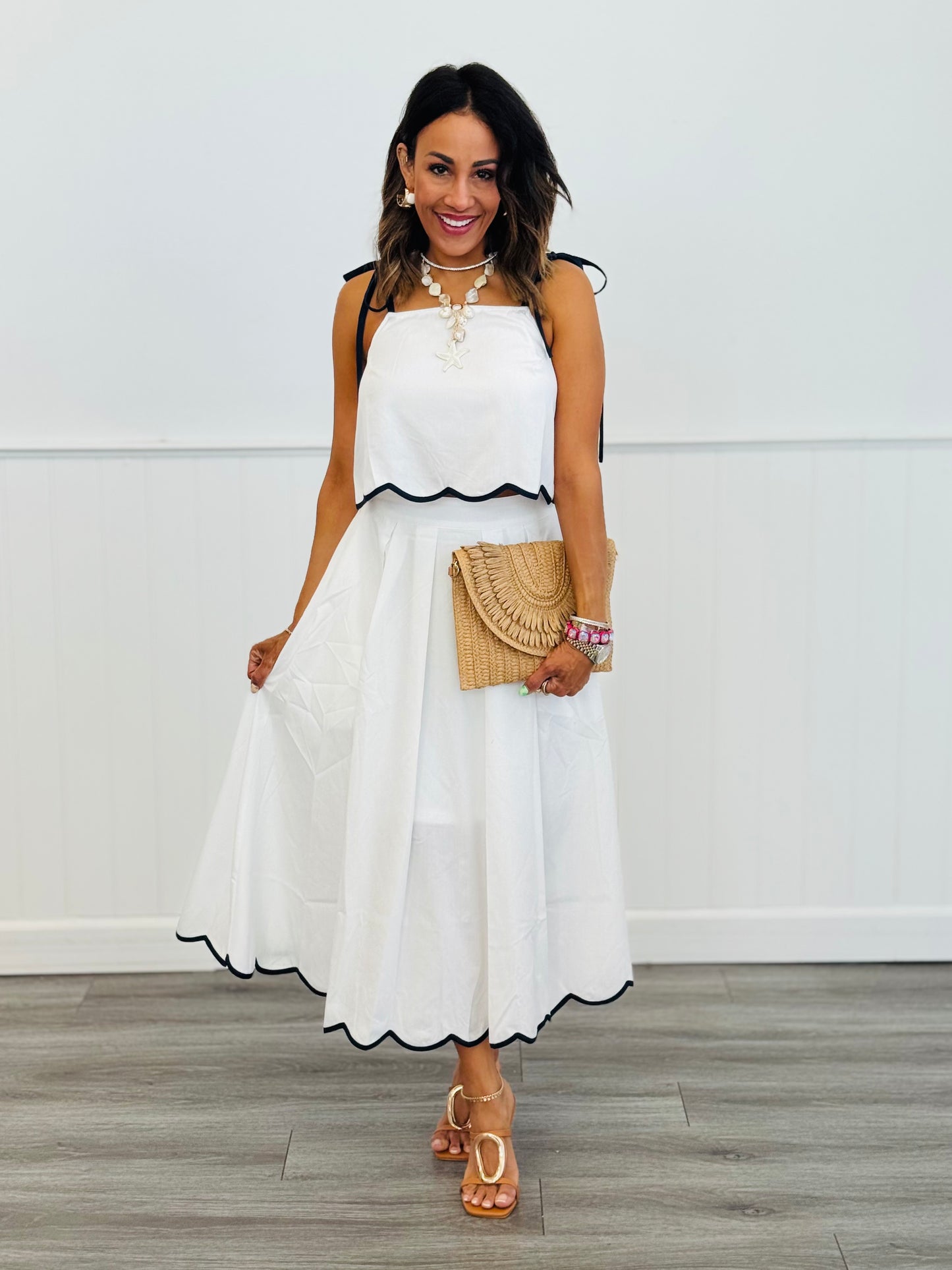 Off White Contrast Binding Cami Top (Reg.)