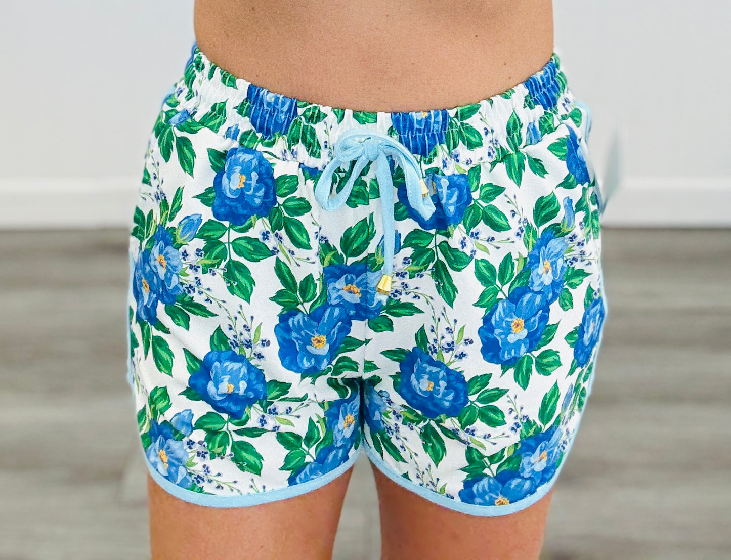 Caroline Floral Everyday Shorts (Reg. and Plus)