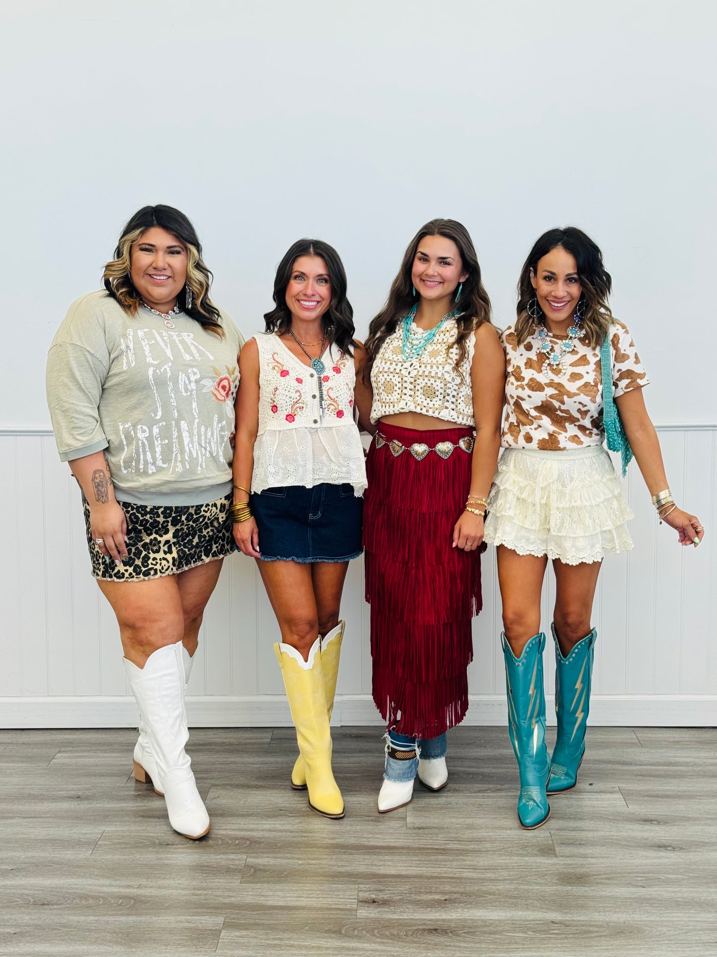 Cream Vintage Lace Tiered Shorts (Reg.)