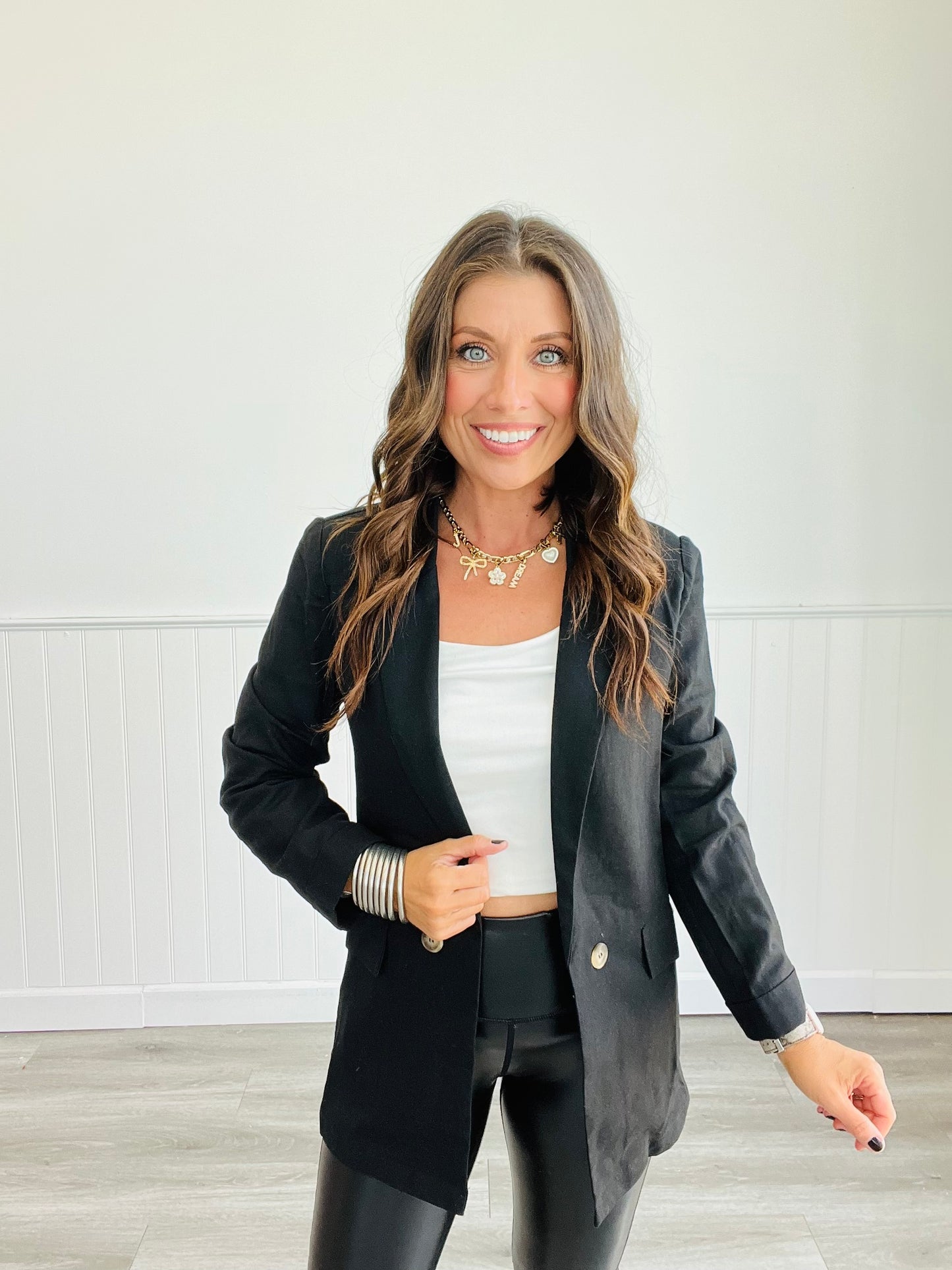 Collared 3/4 Sleeve Cuff Blazer (Reg.) - 2 Colors
