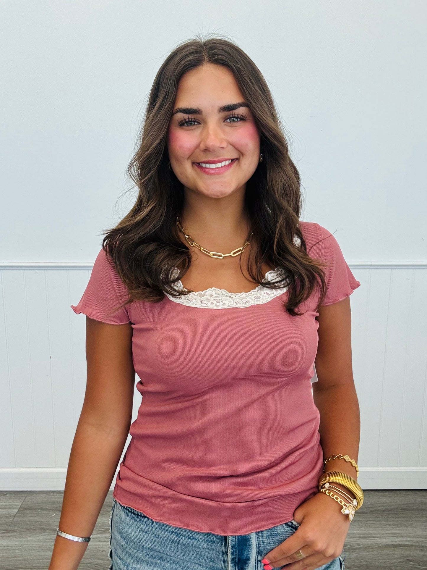 Mauve Lace Trim Short Sleeve Top (Reg. and Plus)
