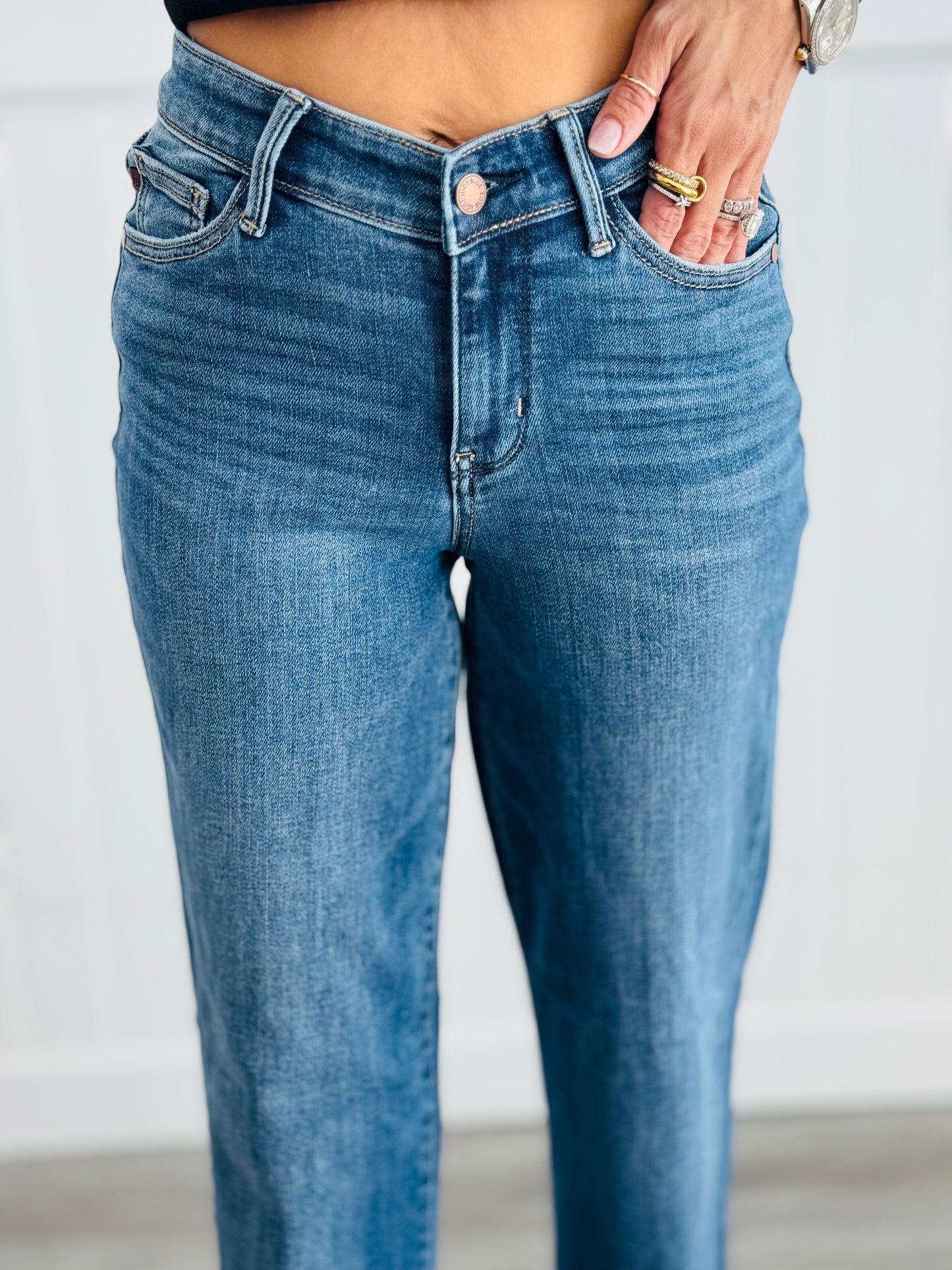 Judy Blue Very Well V-Front Straight Jeans (Reg. & Plus)