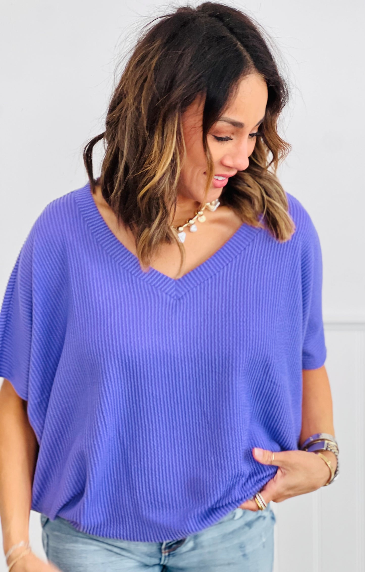 Andree V-Neck Pocket Short Sleeve Top (Reg. and Plus) - 4 Colors