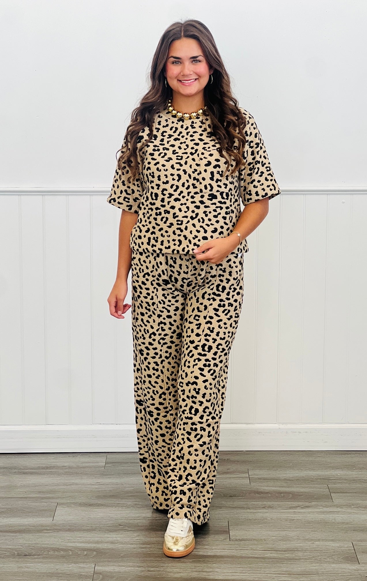 Leopard Textured Pullover Top (Reg & Plus)