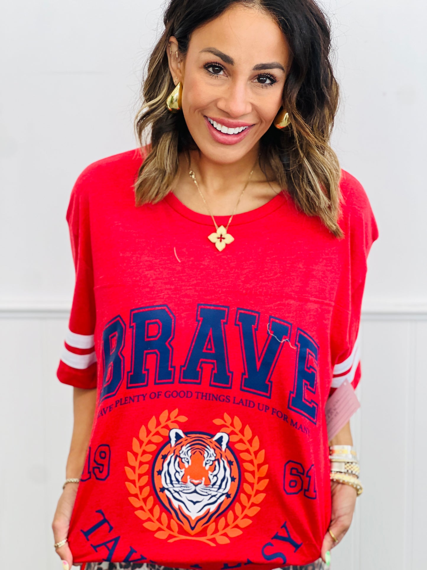 Red/White Brave Tiger Graphic Tee (Reg.)