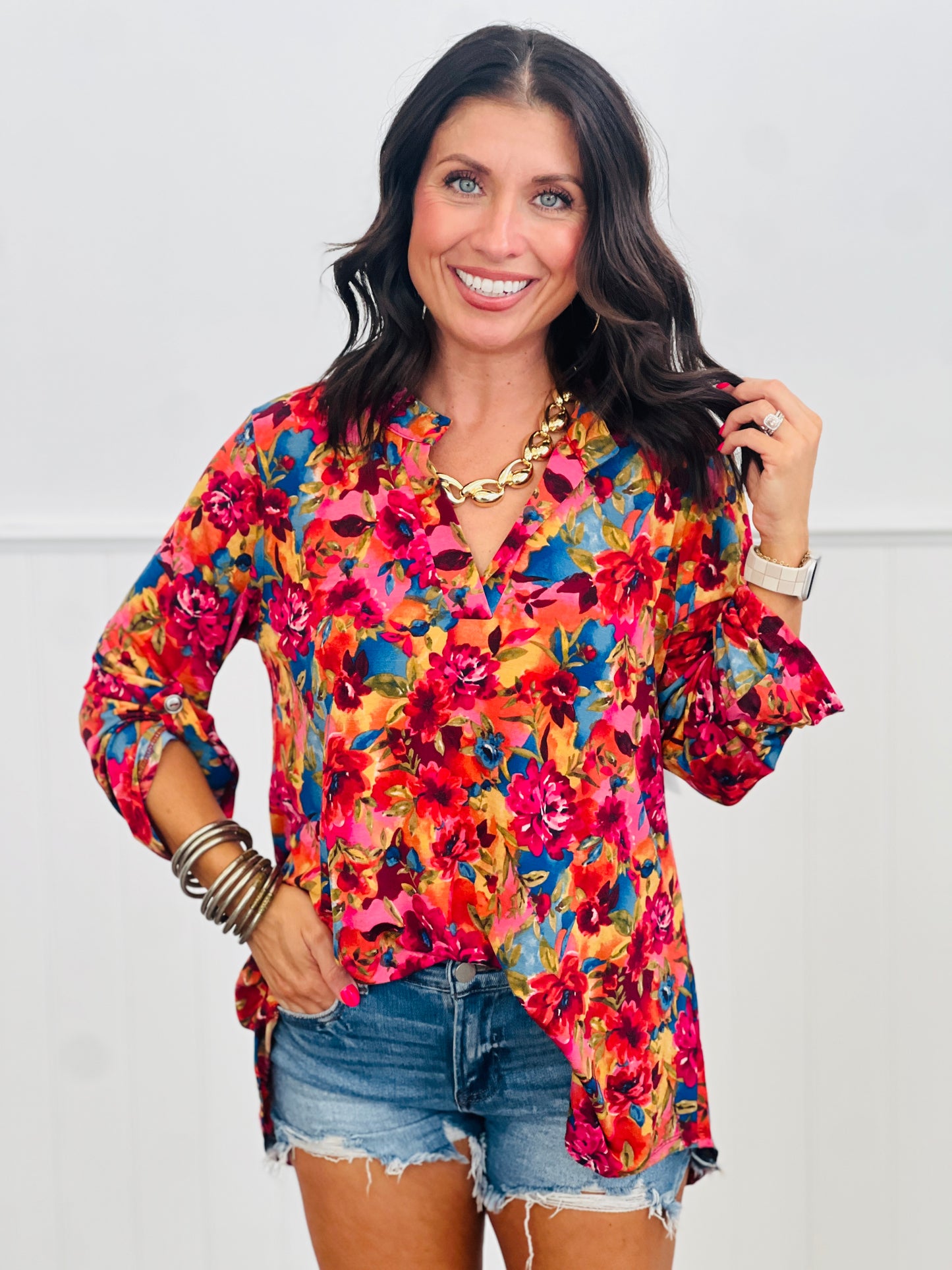 Dear Scarlett Multi Floral 3/4 Sleeve Lizzy Top (Reg. and Plus)