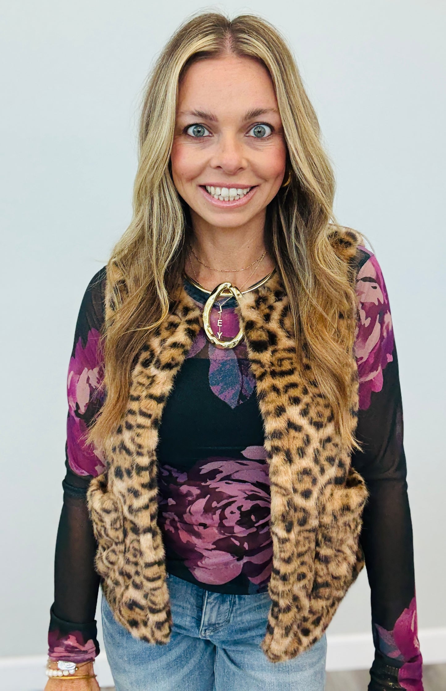 Bold Leopard Faux Fur Vest (Reg.)