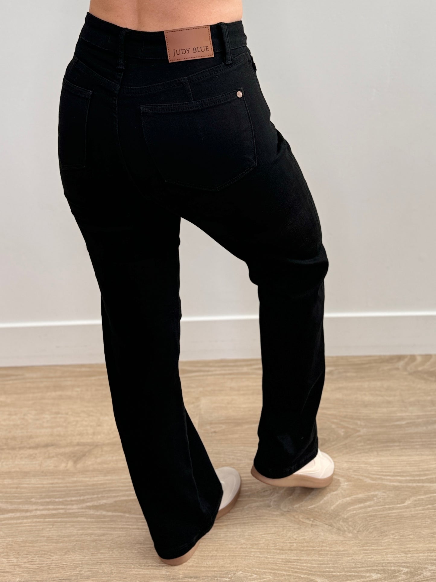 Judy Blue Tummy Control Black Classic Straight Jeans (Reg. and Plus)