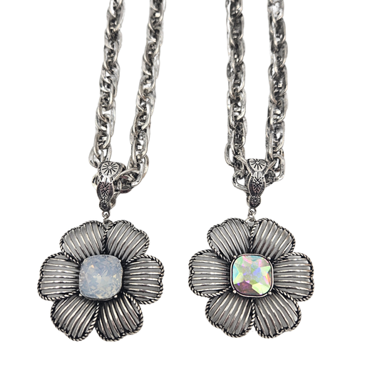 Antique Silver Flower Necklaces (2 colors)