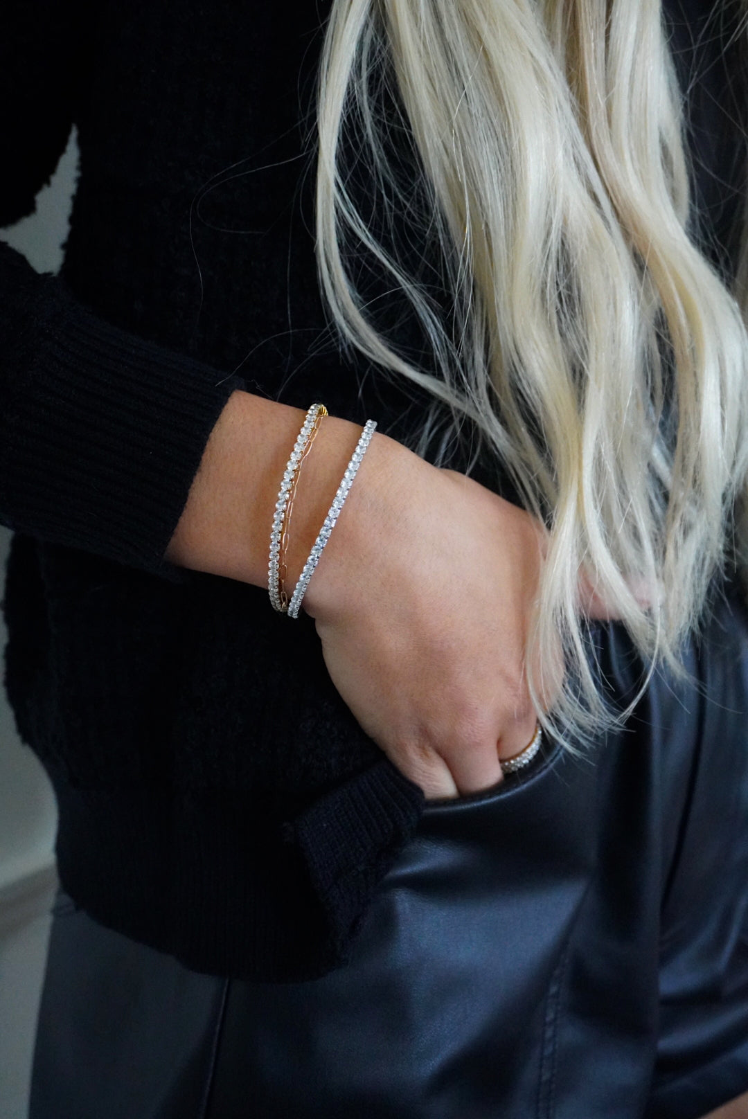 WP - STRETCHY TENNIS BRACELET (2 colors)