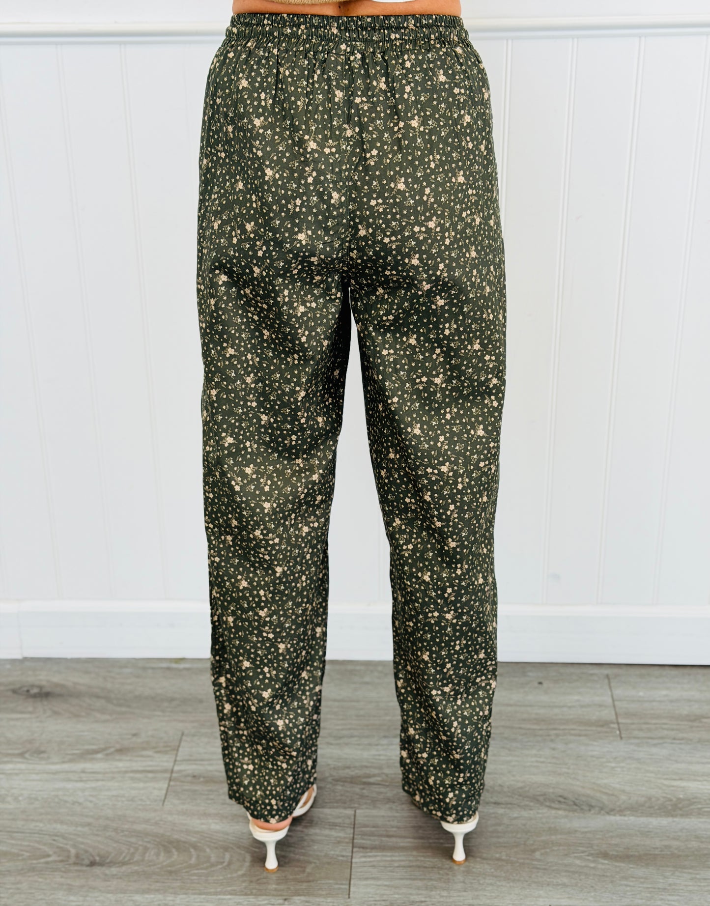 Dark Green Ditsy Print Drawstring Barrel Pants (Reg.)