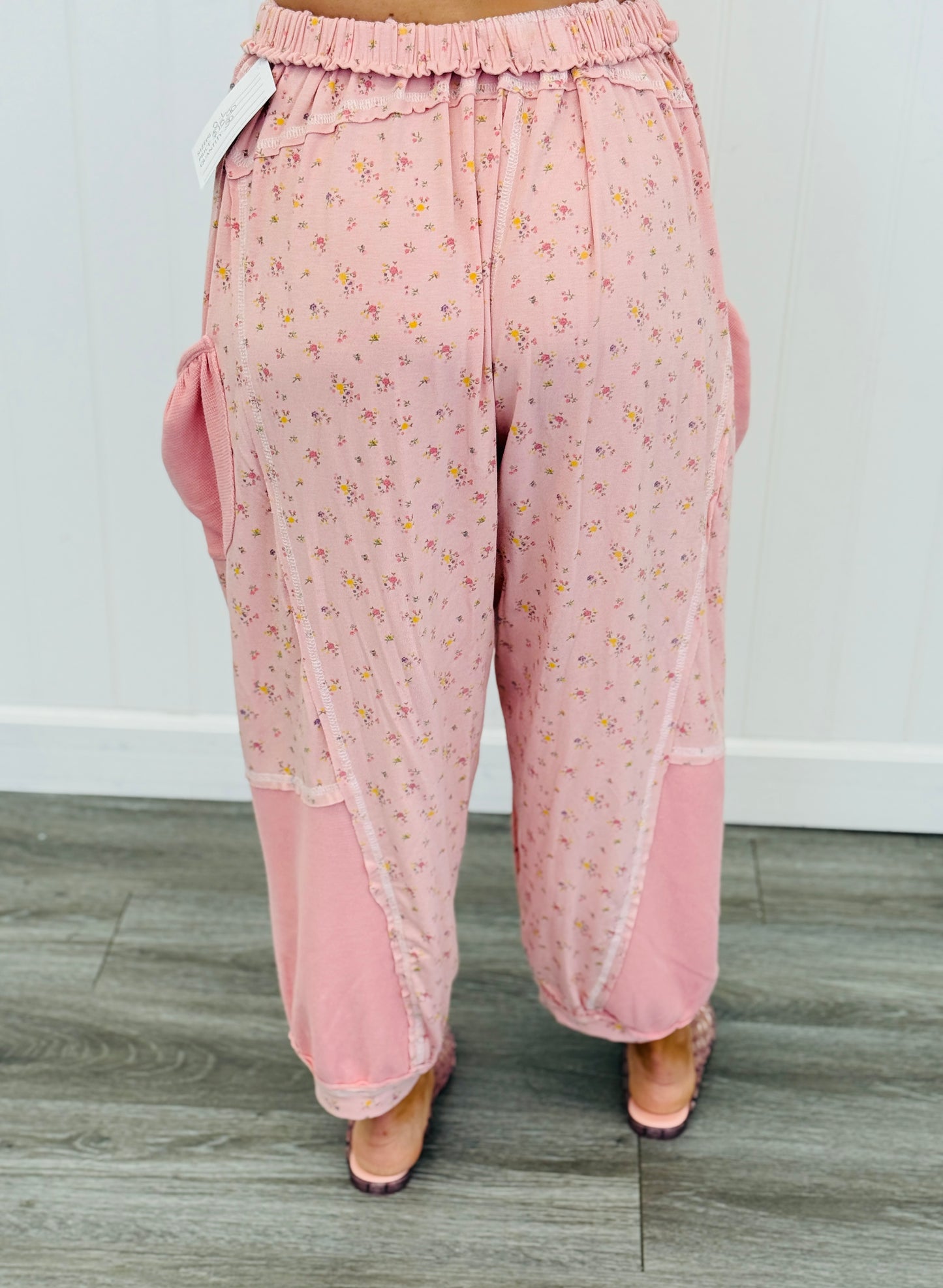 POL Pink Multi Oversized Floral Knit Pants (Reg.)
