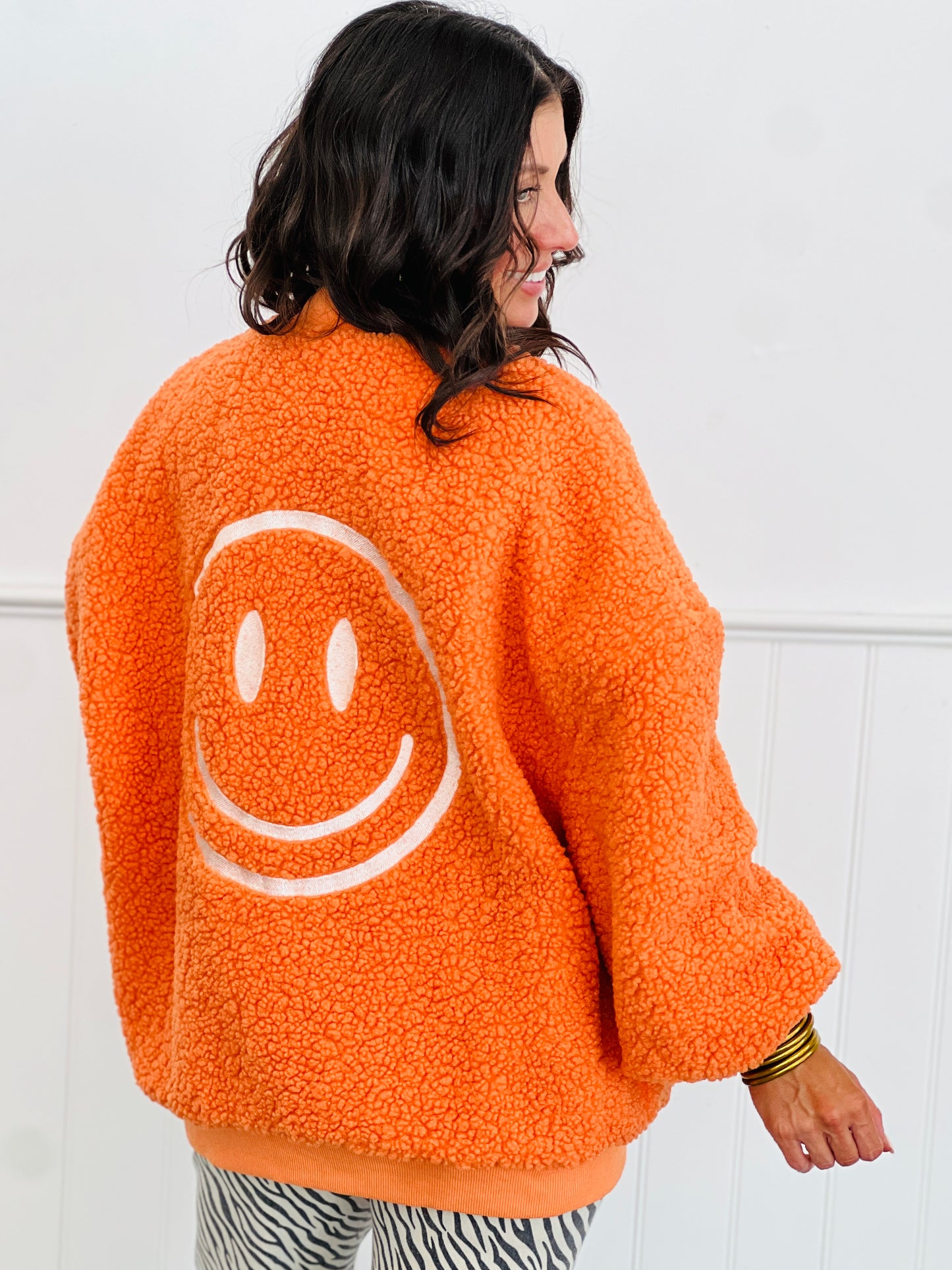 Keep Smiling Sherpa Jacket (Reg.)-2 Colors