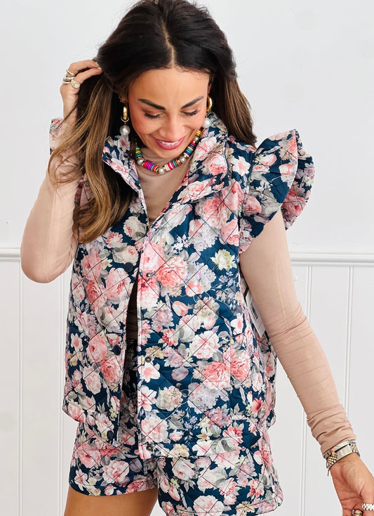 Quilted Floral Print Snap Up Vest (Reg & Plus)