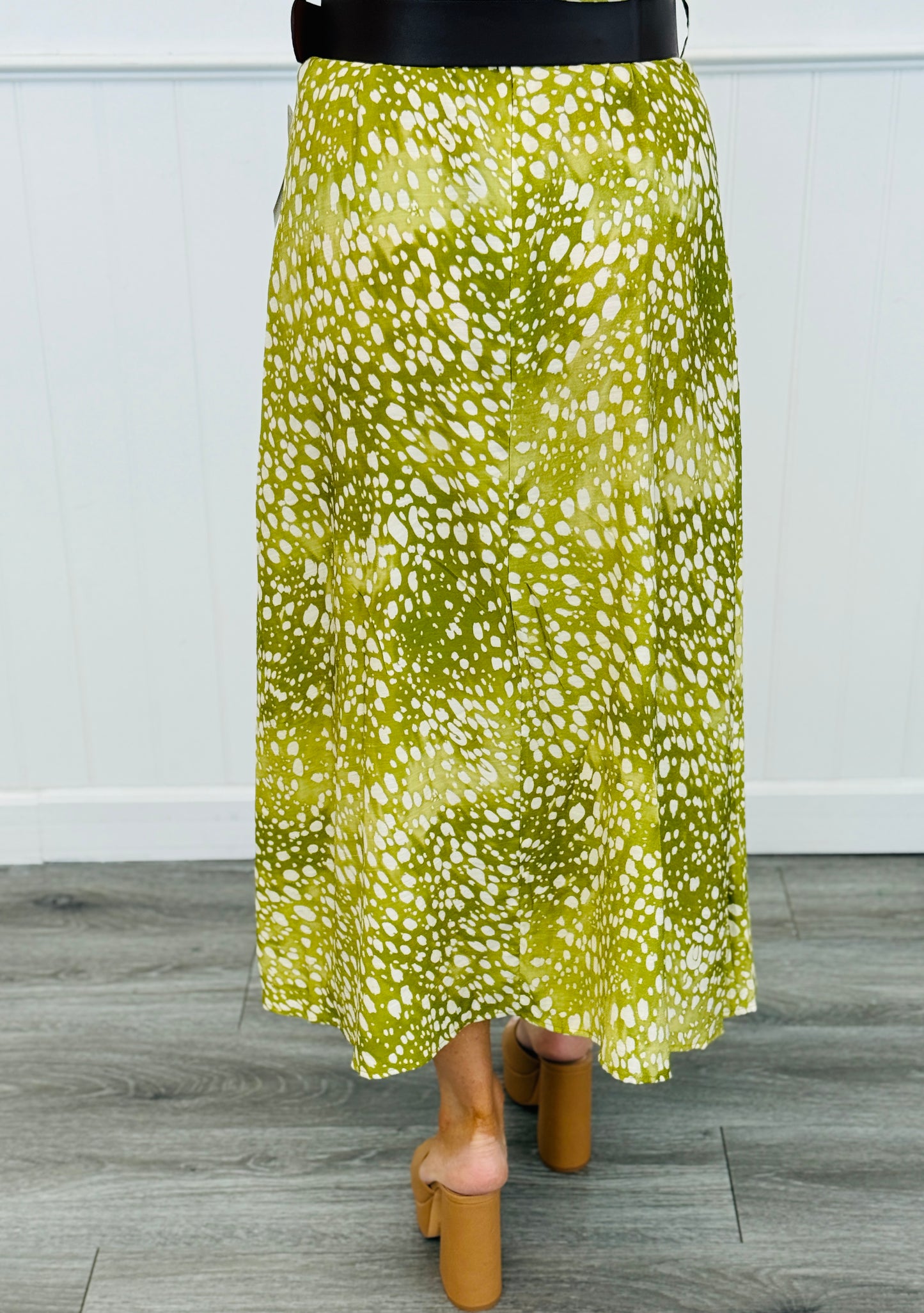 Green Deer Print Front Slit Midi Skirt (Reg.)