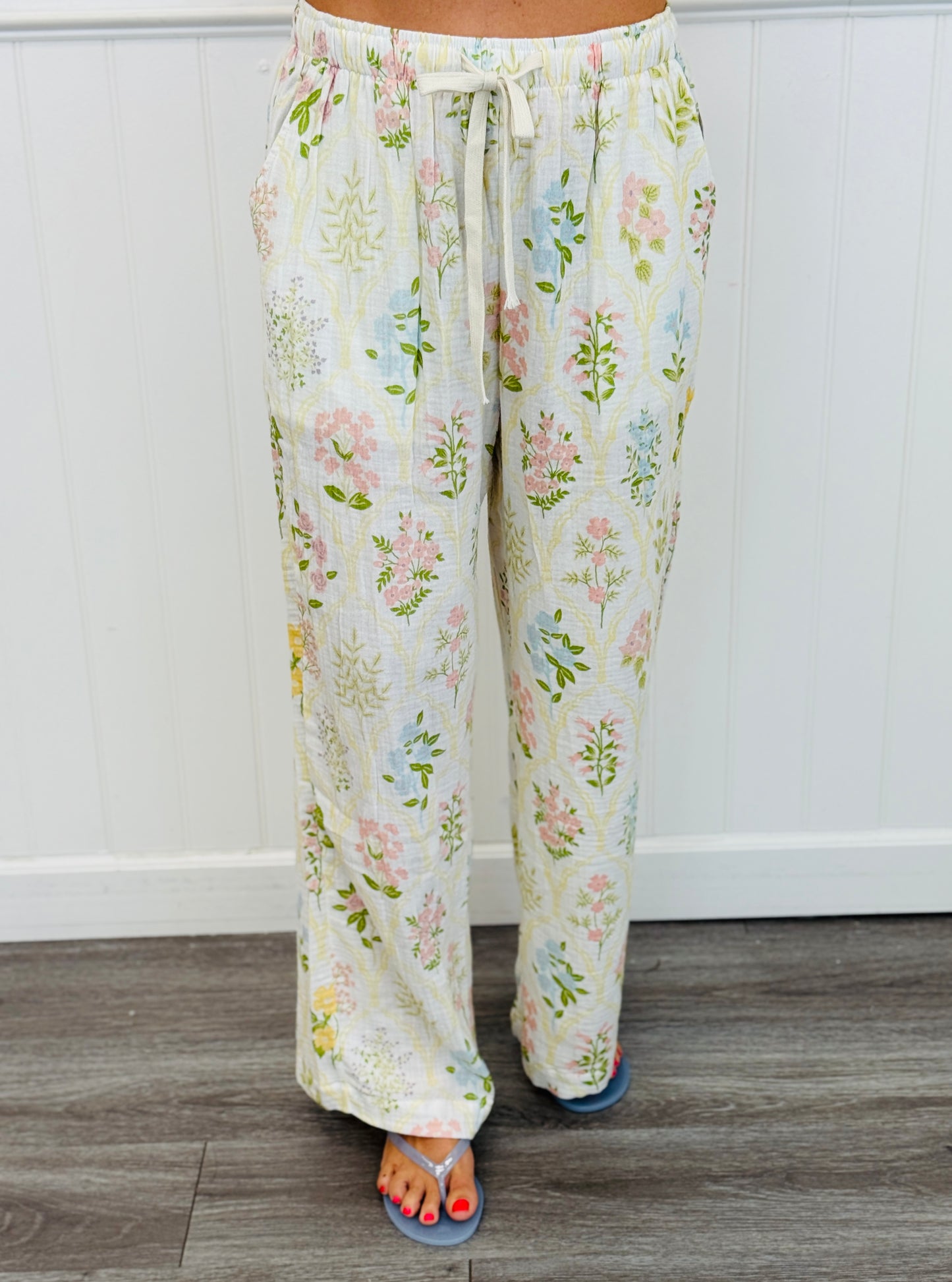 Ivory Flower Woven Pants (Reg & Plus)