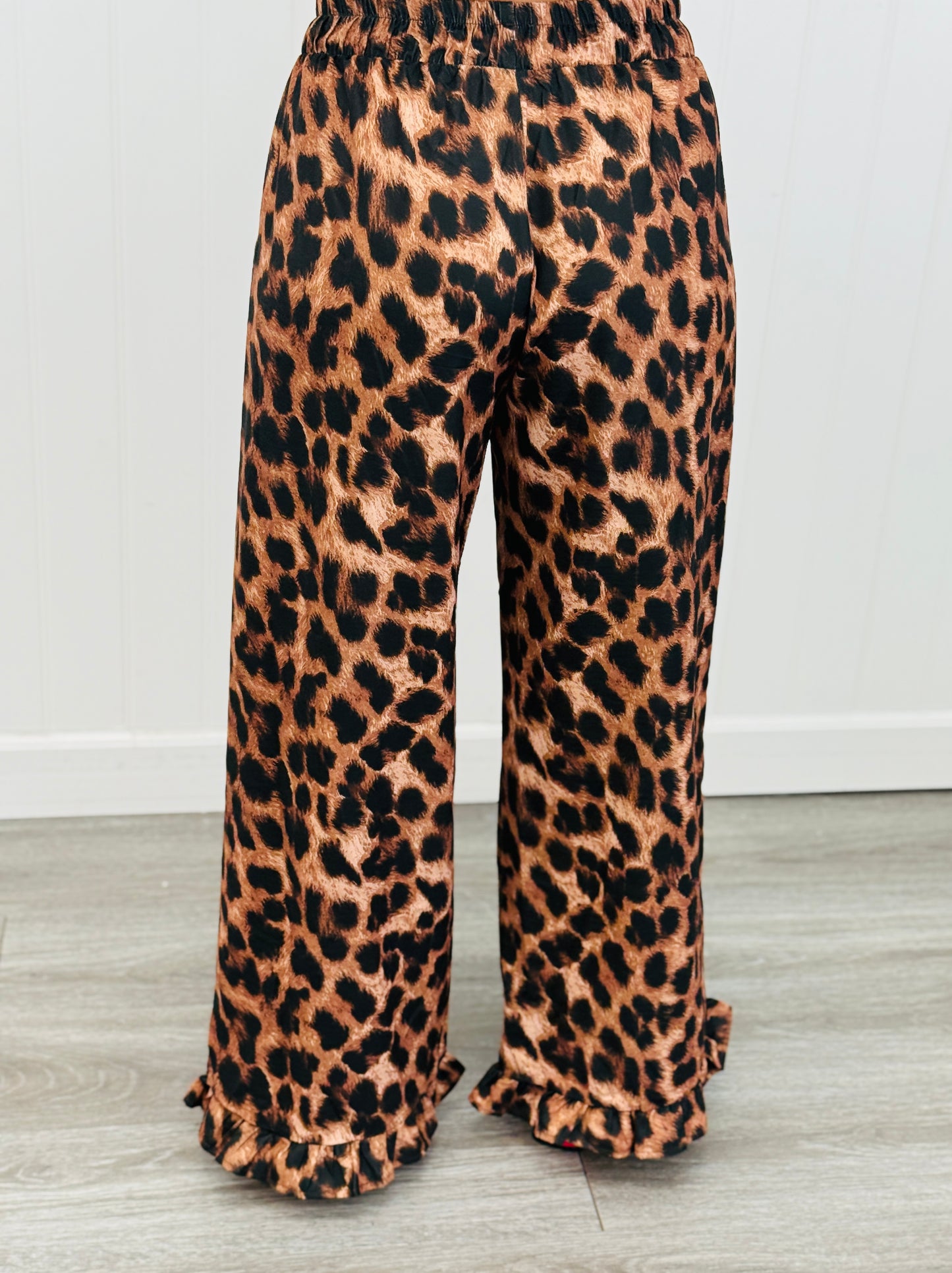 Leopard Print Scoop Back Tank & Pants Set (Reg.)