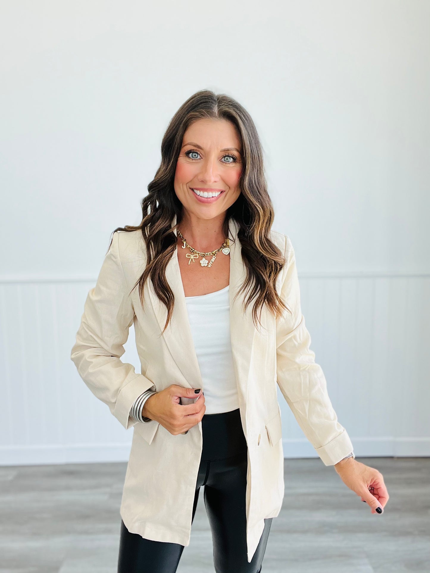 Collared 3/4 Sleeve Cuff Blazer (Reg.) - 2 Colors