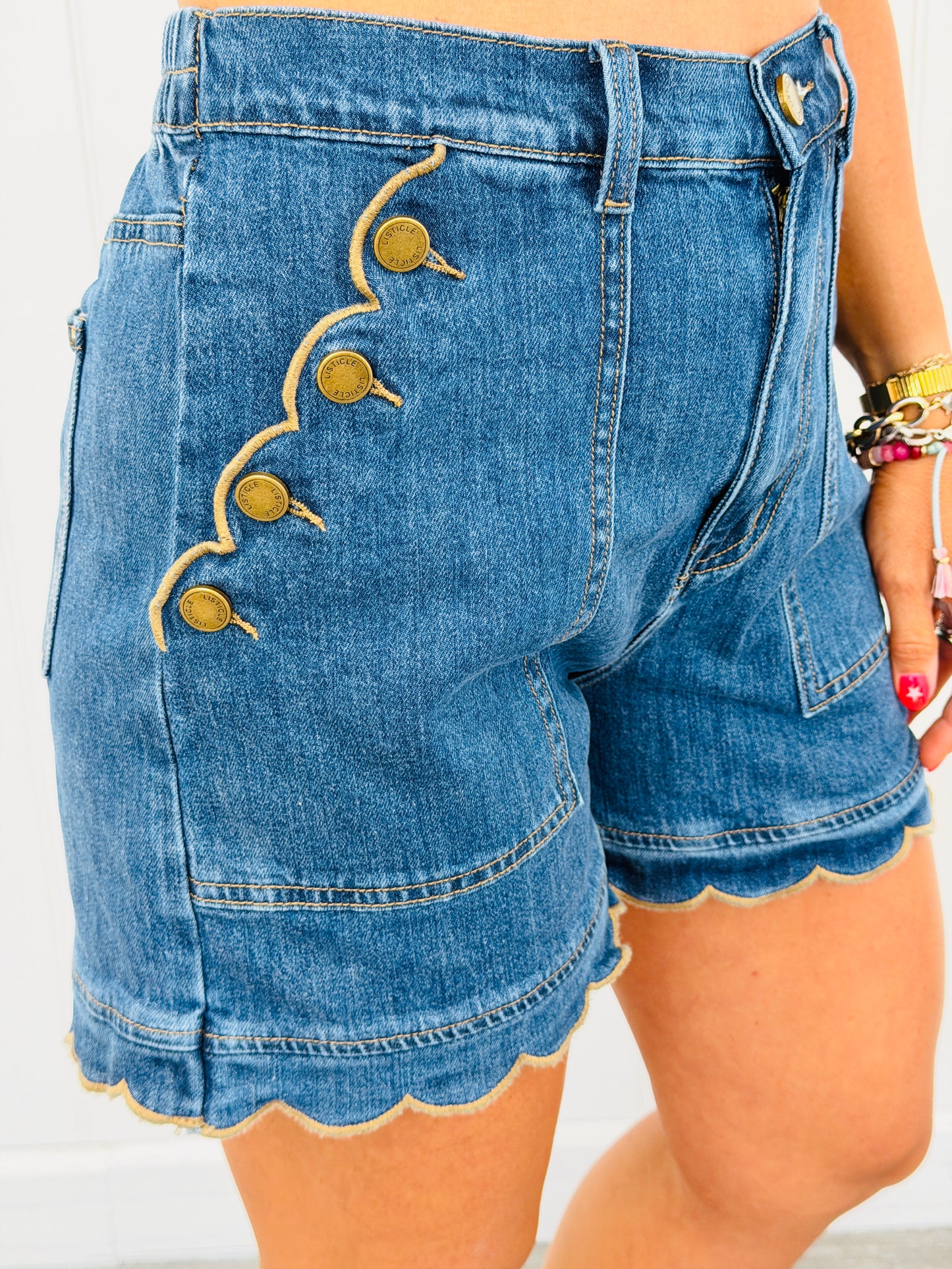 Denim Scalloped Hem Shorts (Reg.)