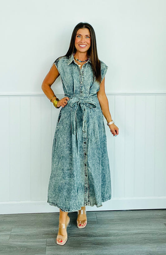 Certainly Chic Denim Midi Dress (Reg)