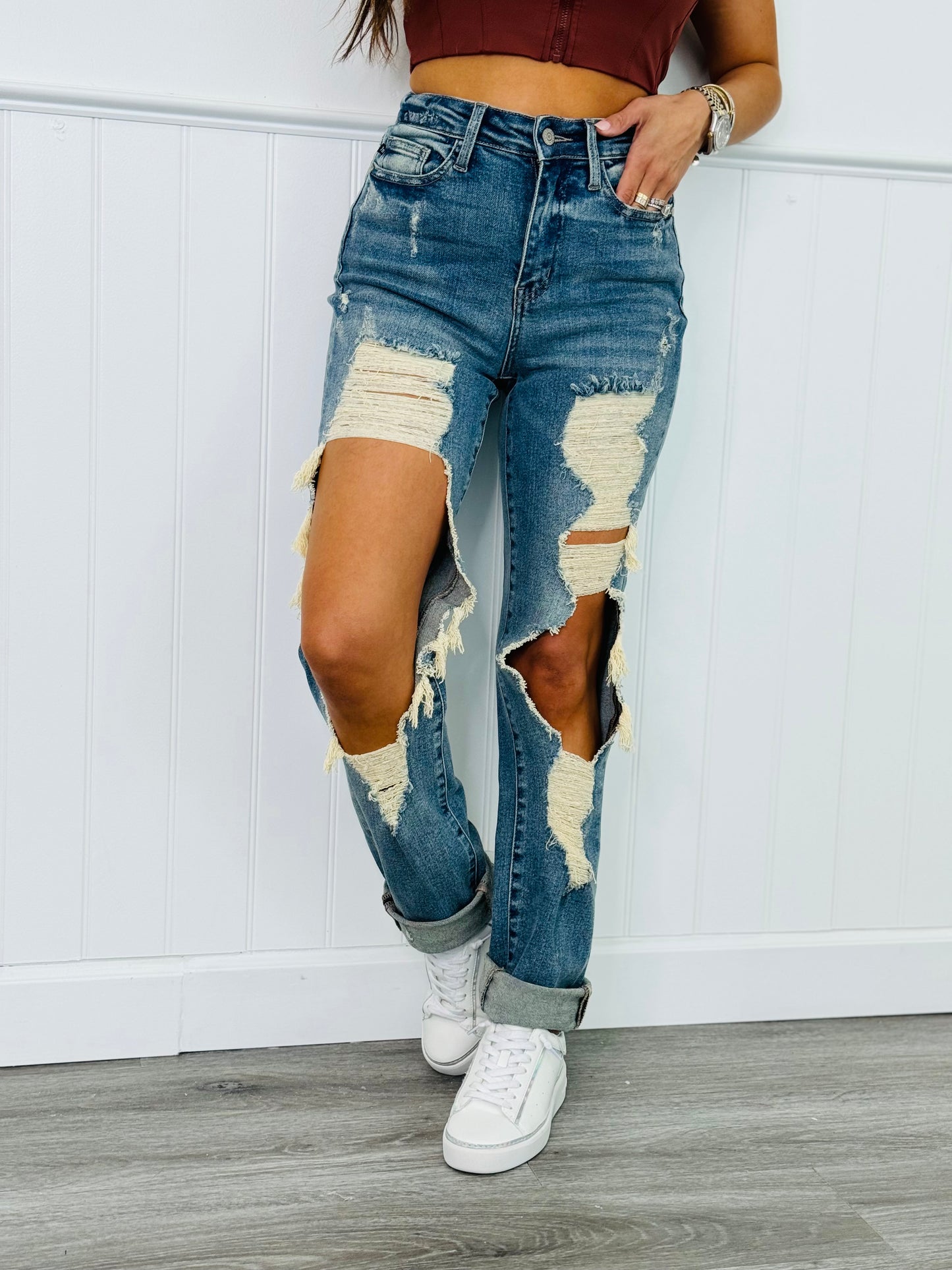 Judy Blue The Bees Knees Distressed Straight Jeans (Reg. and Plus)