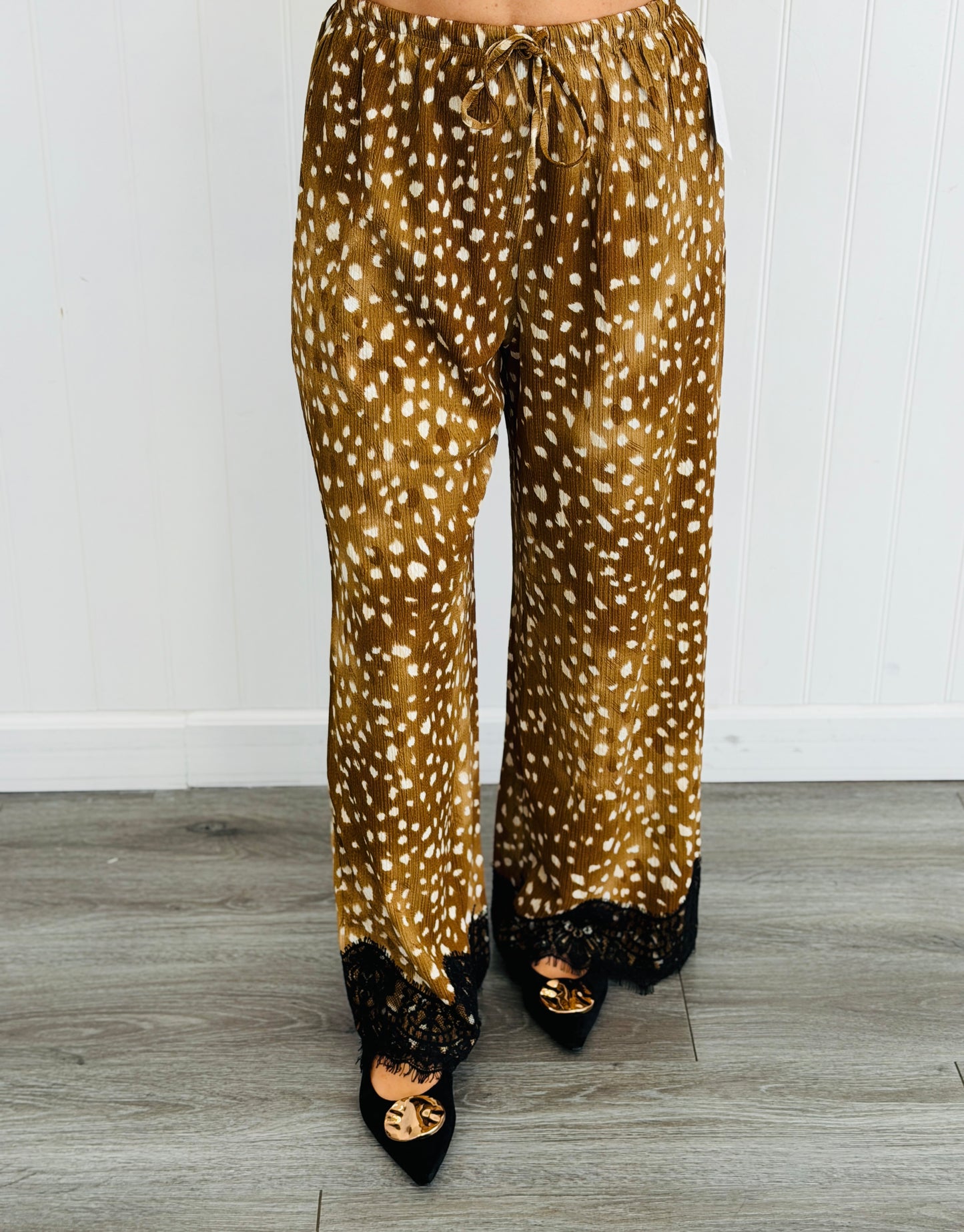 Taupe Deer Print Lace Hem Drawstring Pants (Reg.)
