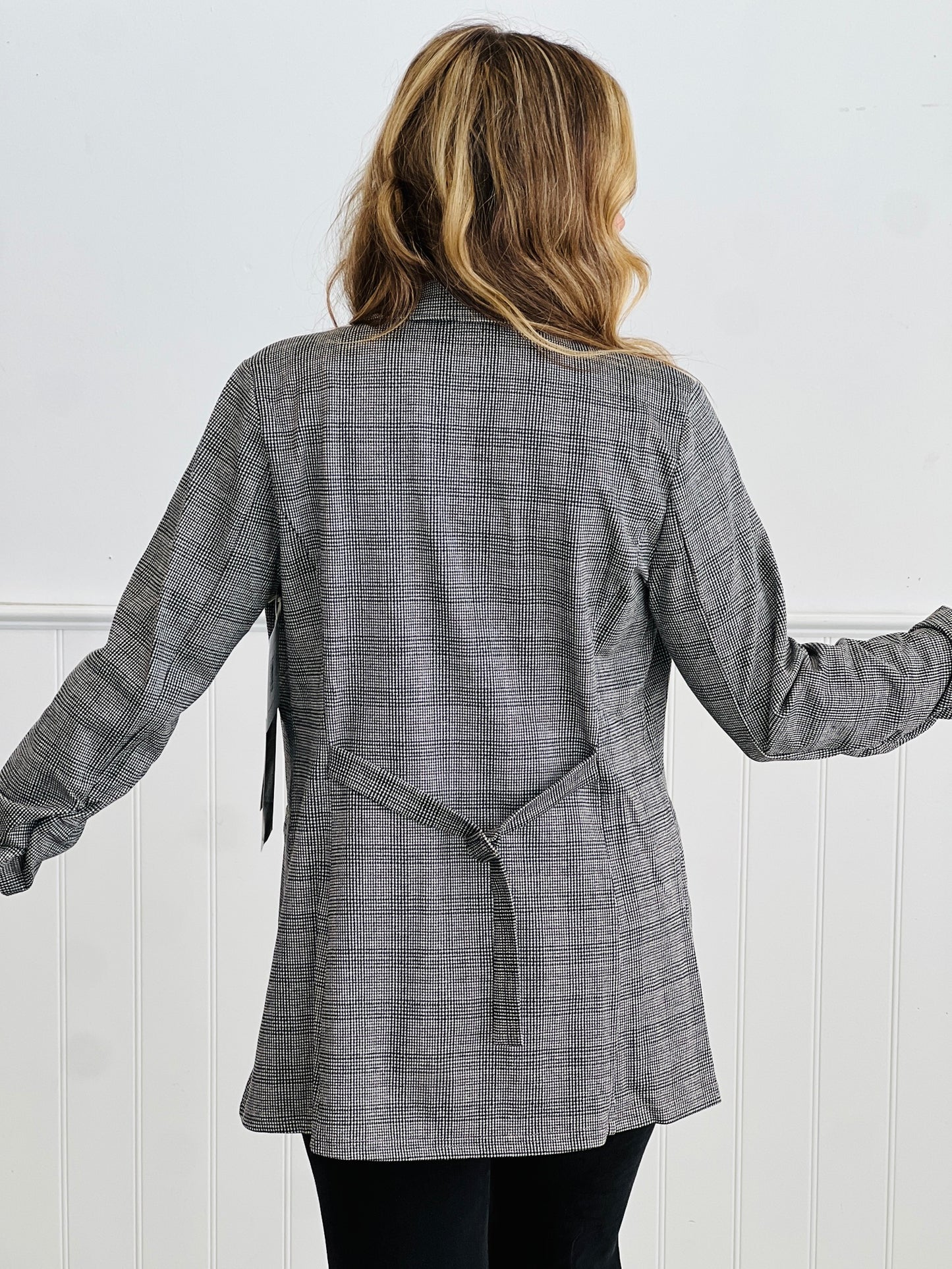 Gray Plaid Ruched Sleeve Blazer (Reg.)