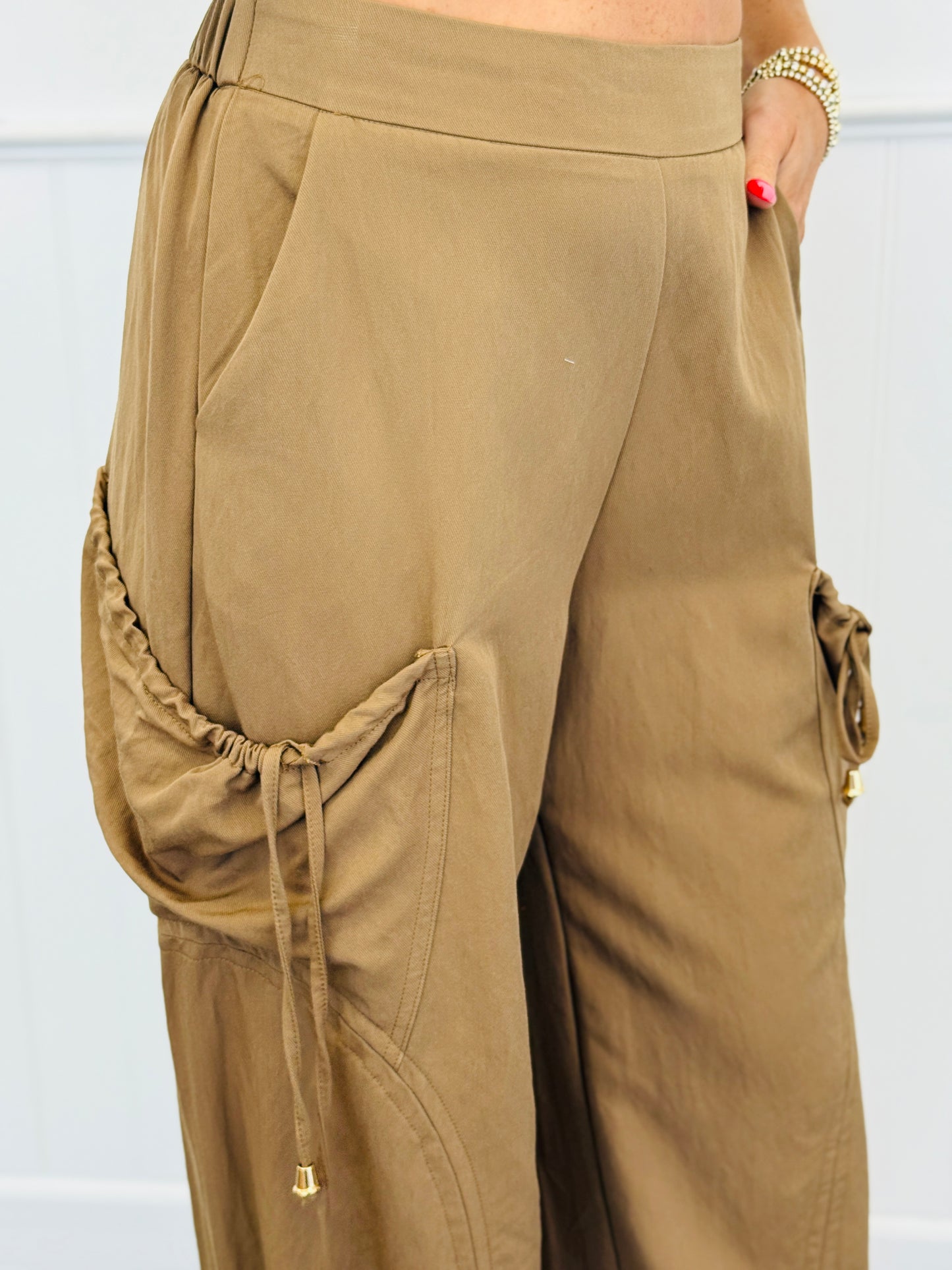 Mocha Cargo Parachute Pants (Reg.)