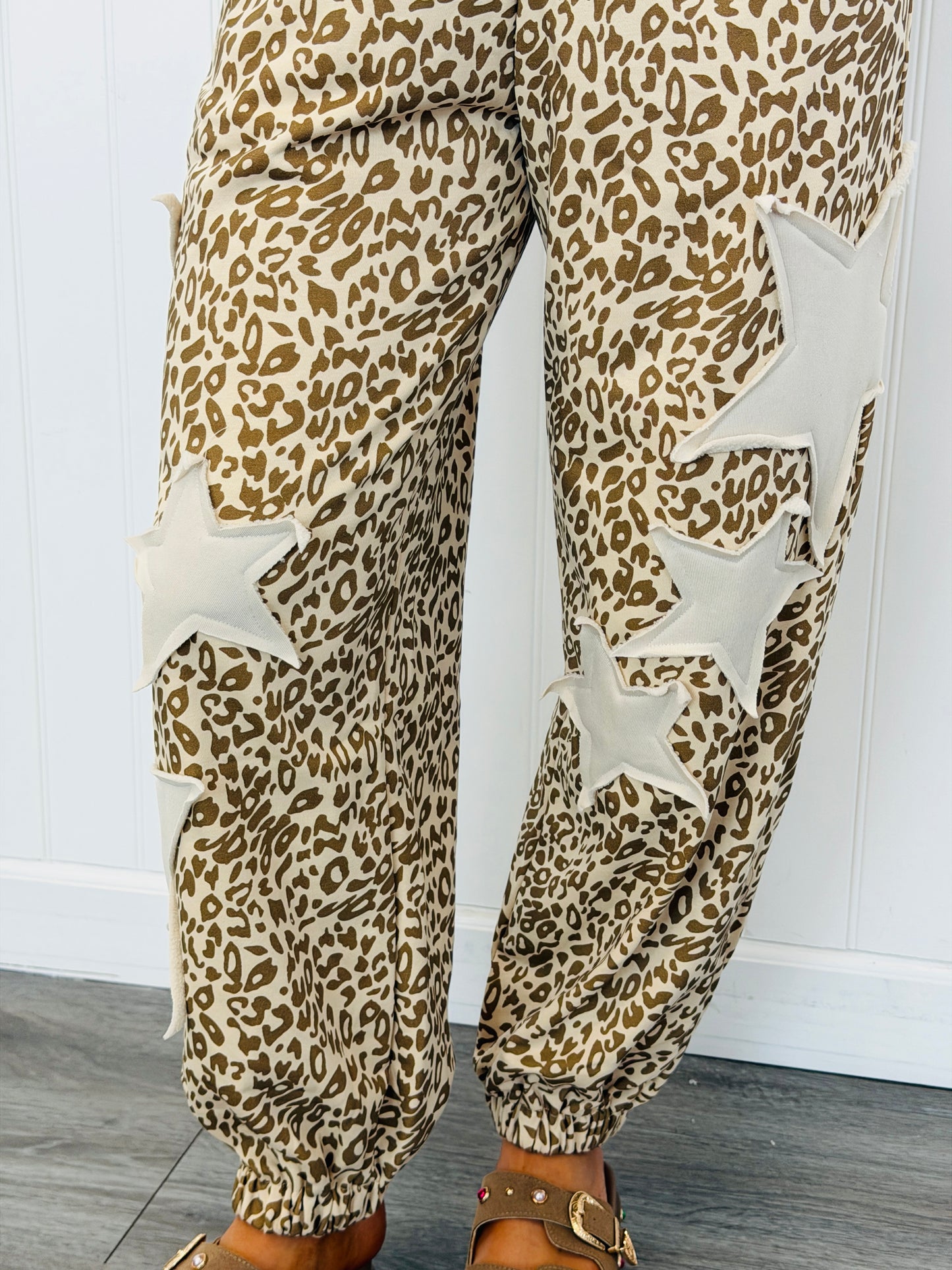 Leopard Star Patch Drawstring Joggers (Reg.)