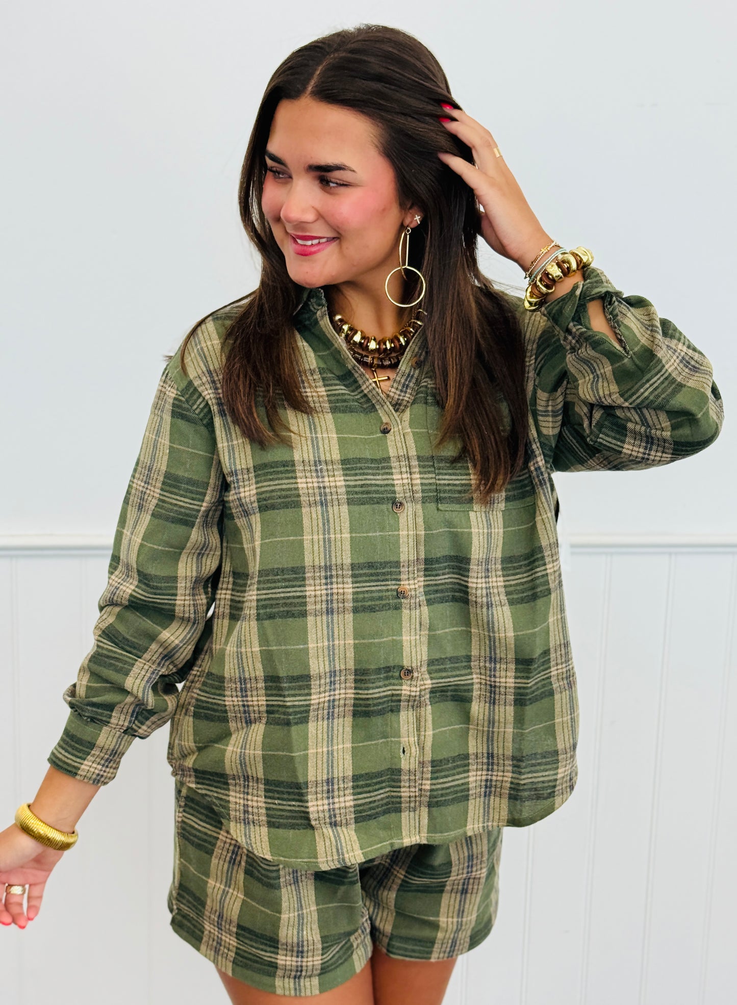 Essential Plaid Shirt (Reg)- 2 Colors