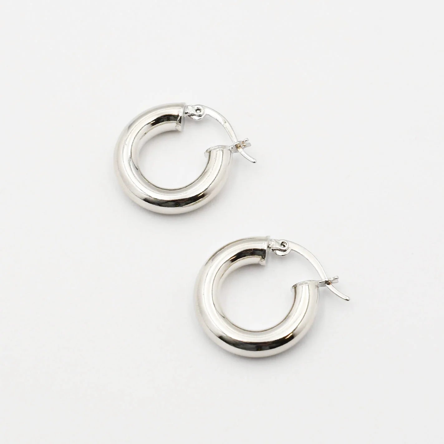 TJ - Sarah Chunky Earrings