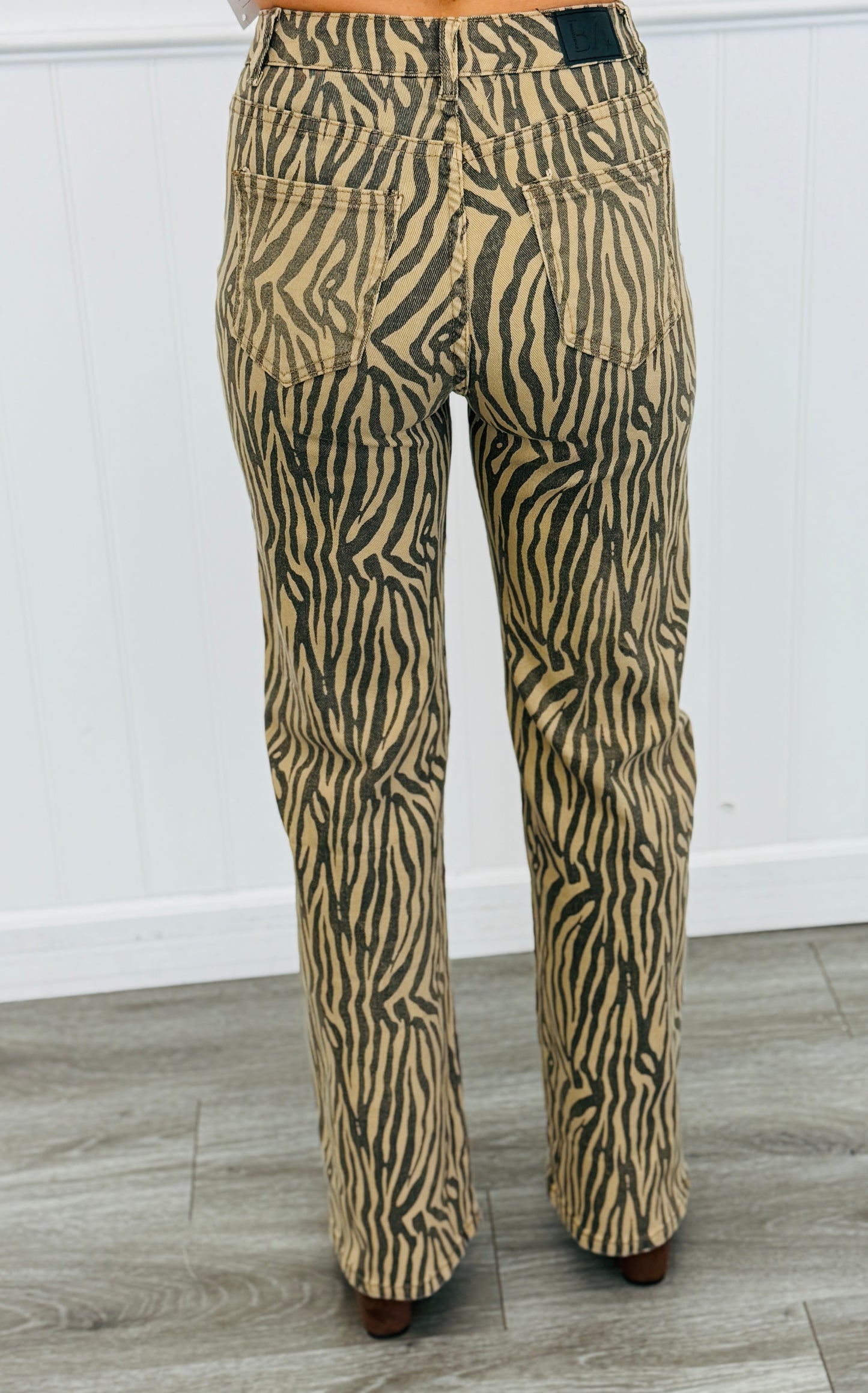 Zebra Print Straight Leg Pants (Reg.)