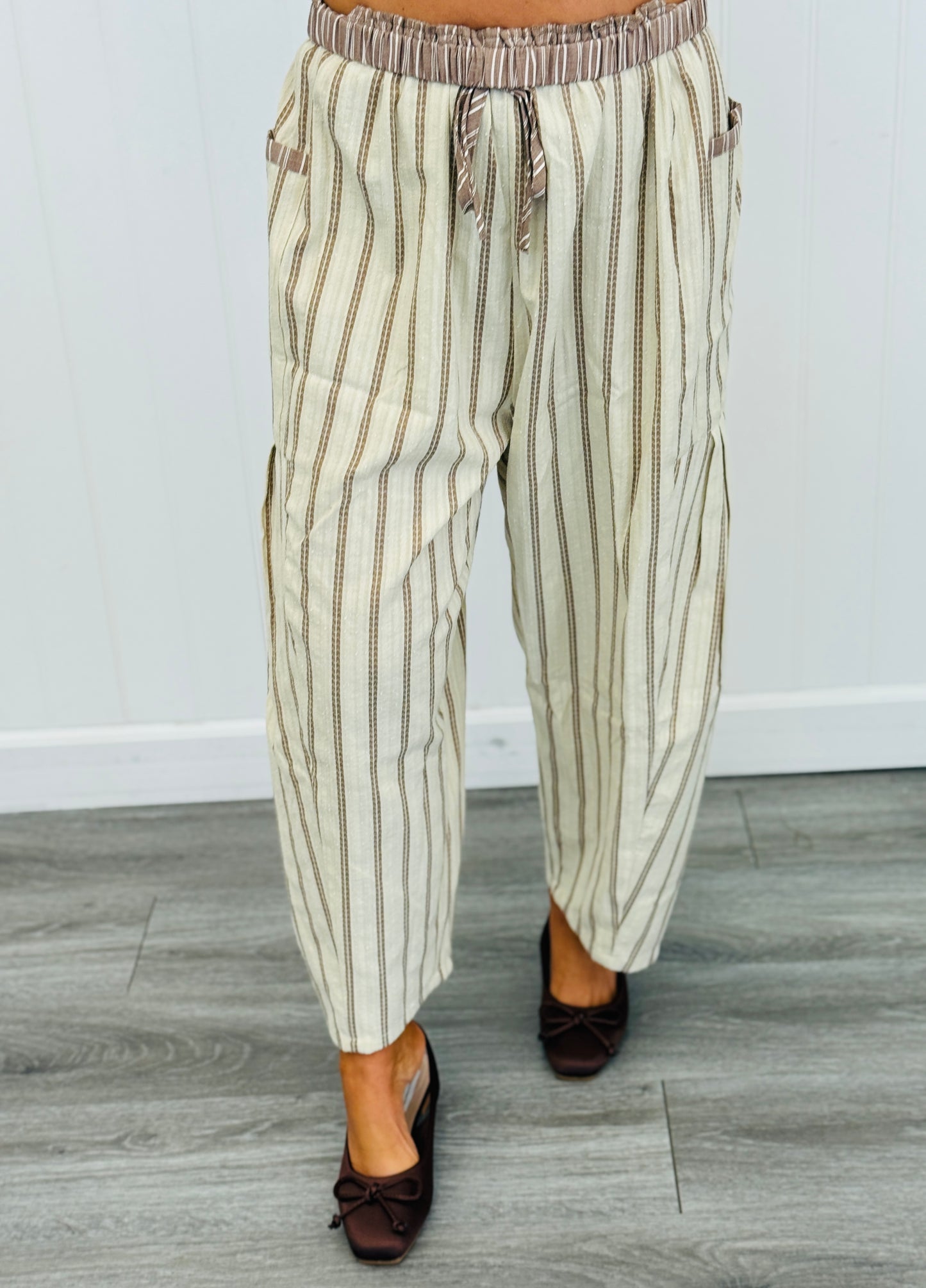 Contrast Waist Textured Cropped Pants (Reg. and Plus) - 2 Colors
