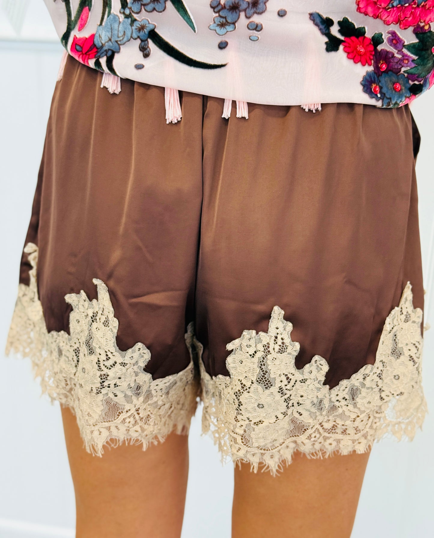 Waist Tie Lace Trim Shorts (Reg.) - 3 Colors