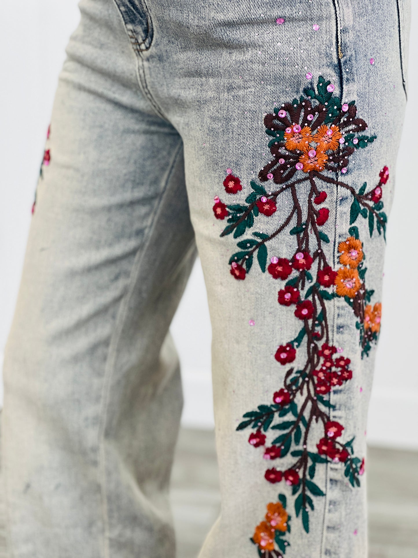 Washed Floral Rhinestone Embroidery Pants (Reg.)