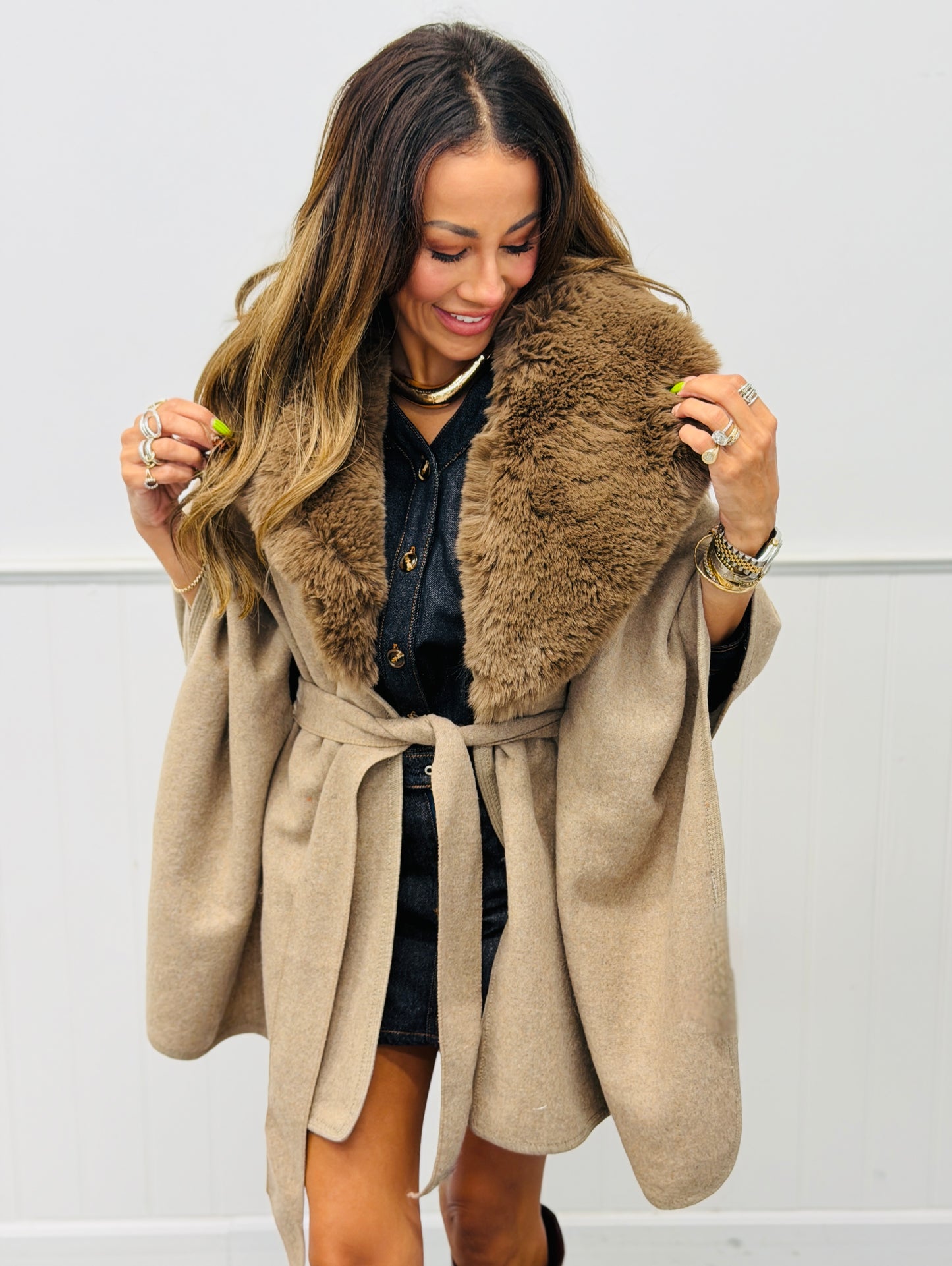 Taupe Lovely Faux Fur Collar Cardigan (OS)