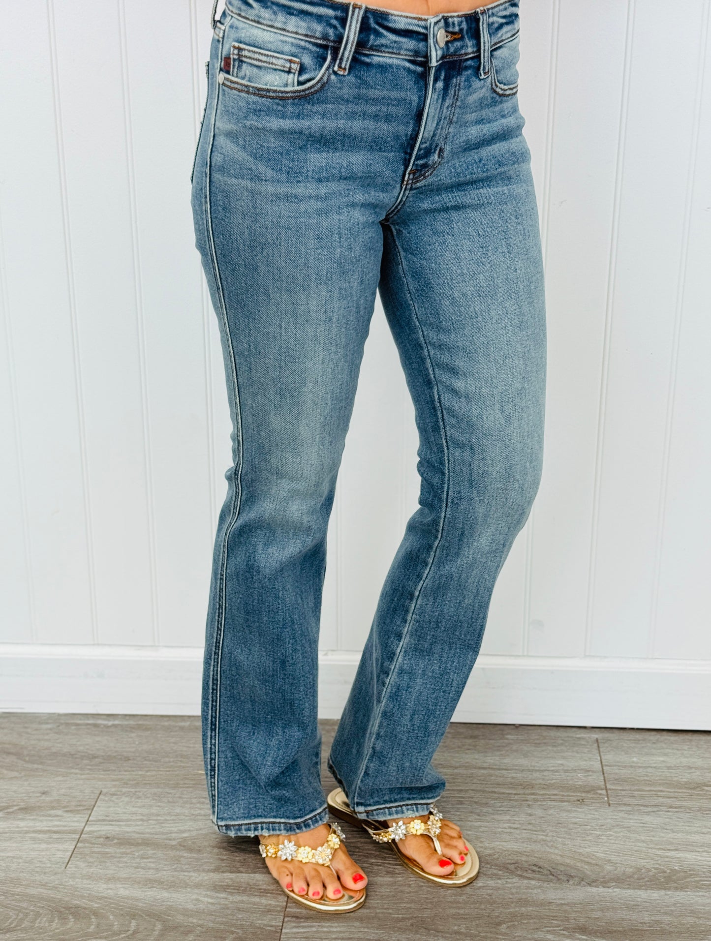 Judy Blue Low Rise Lifestyle Jeans (Reg. and Plus)
