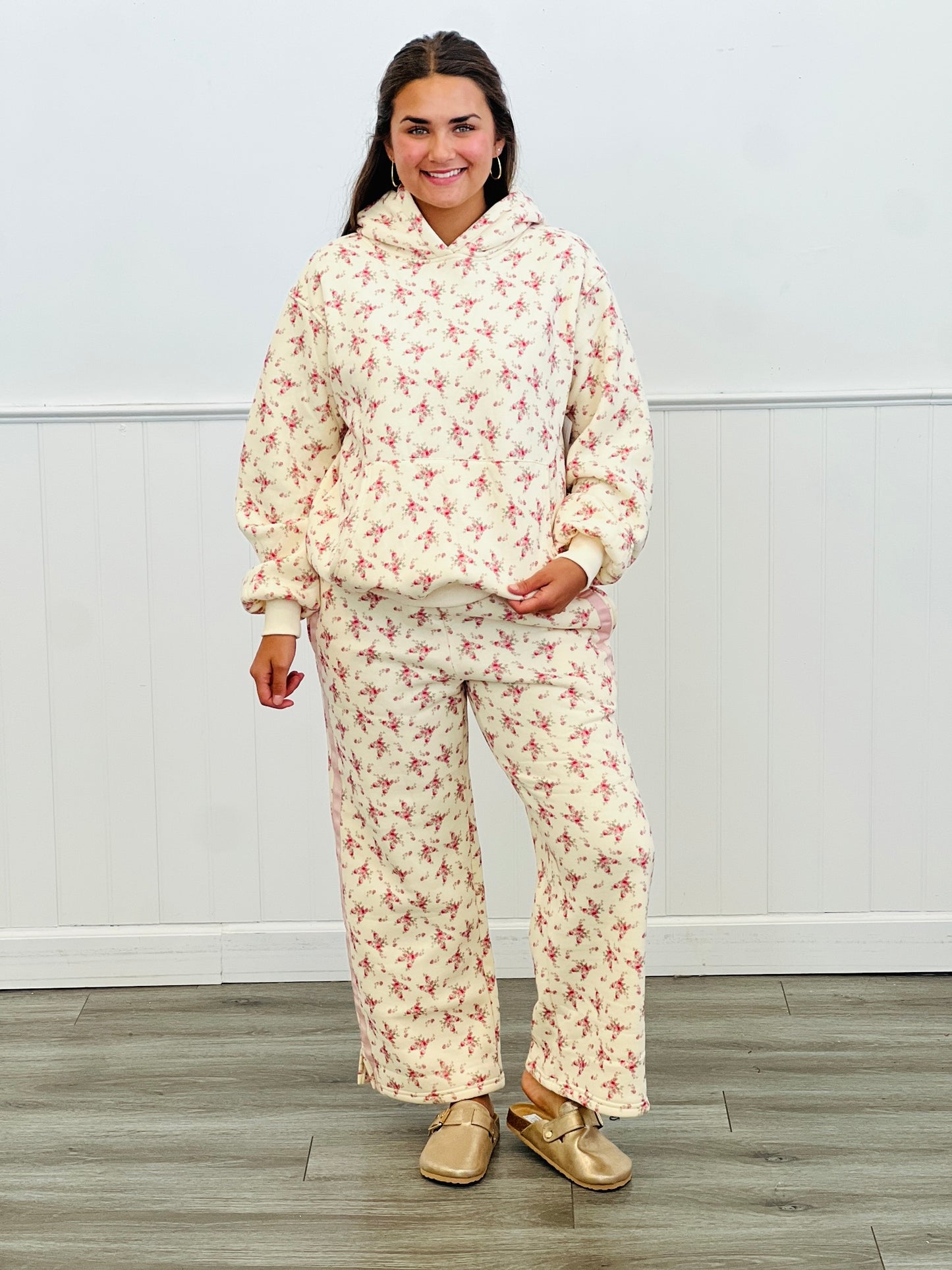Cream Floral Heavy Fleece Pants (Reg.)
