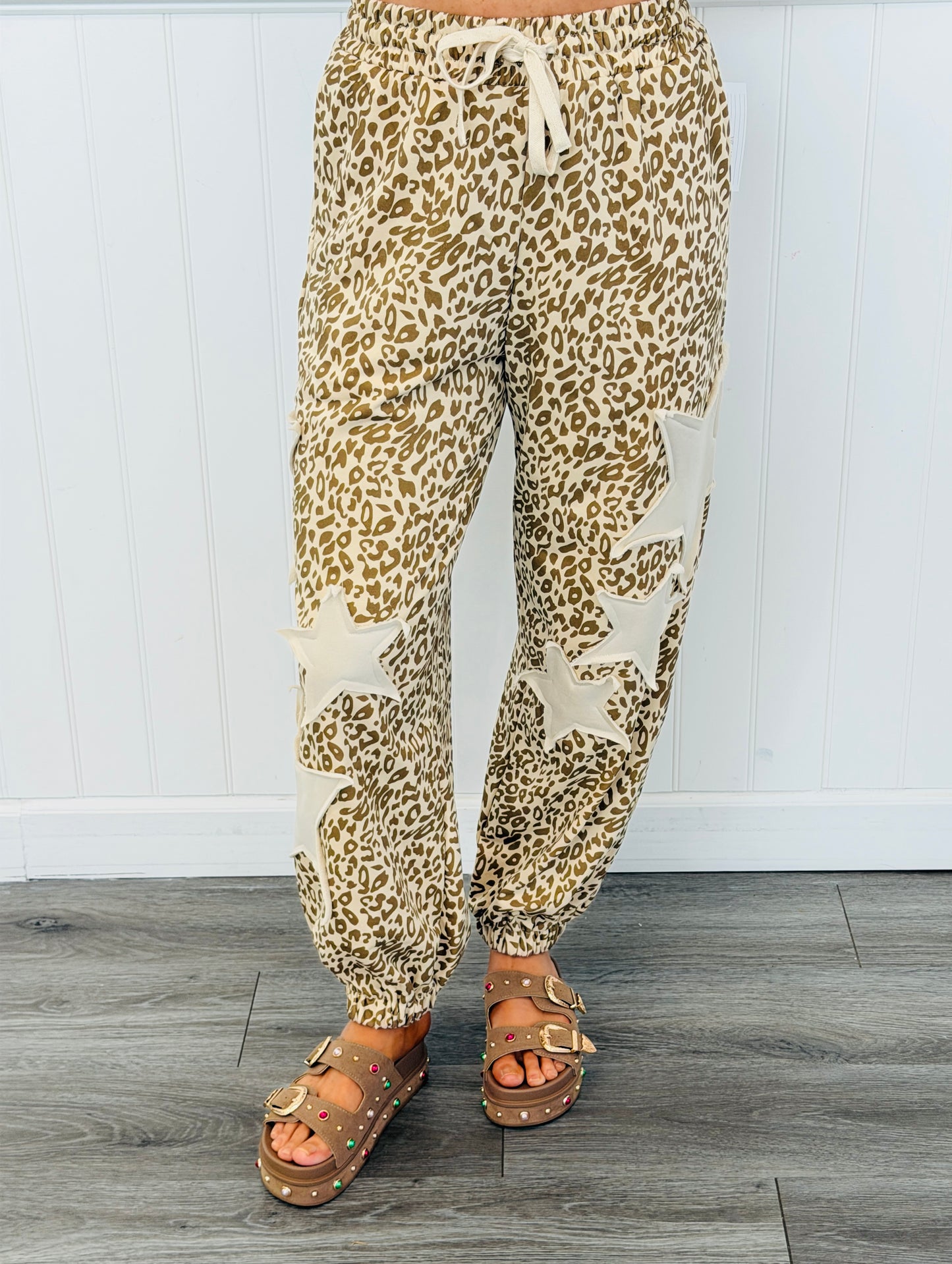Leopard Star Patch Drawstring Joggers (Reg.)