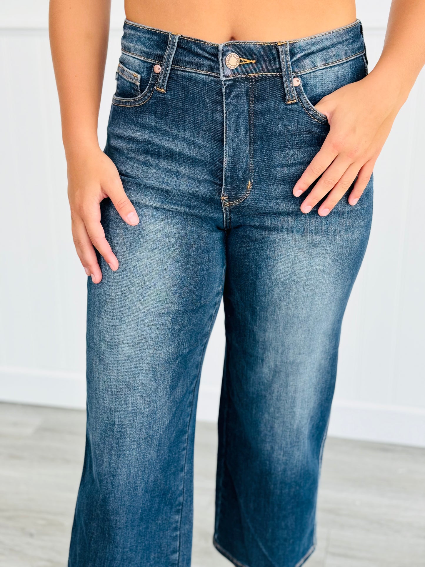 Judy Blue Worry Less Tummy Control Wide Leg Crop Jeans (Reg. and Plus)