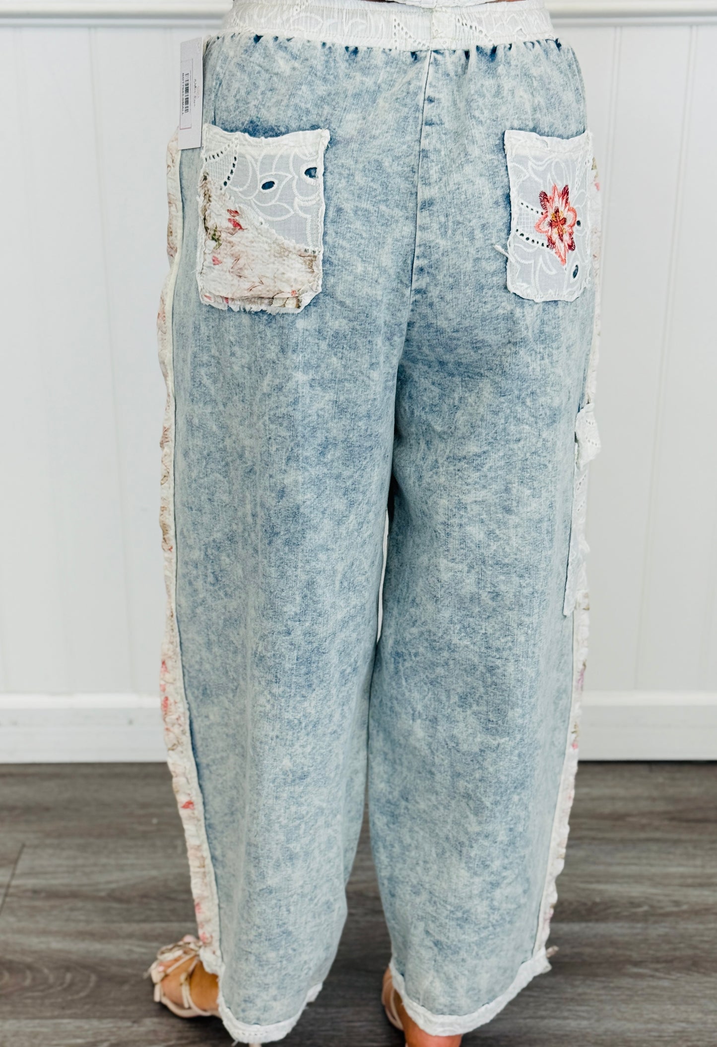 POL Denim Embroidered Floral Joggers (Reg.)