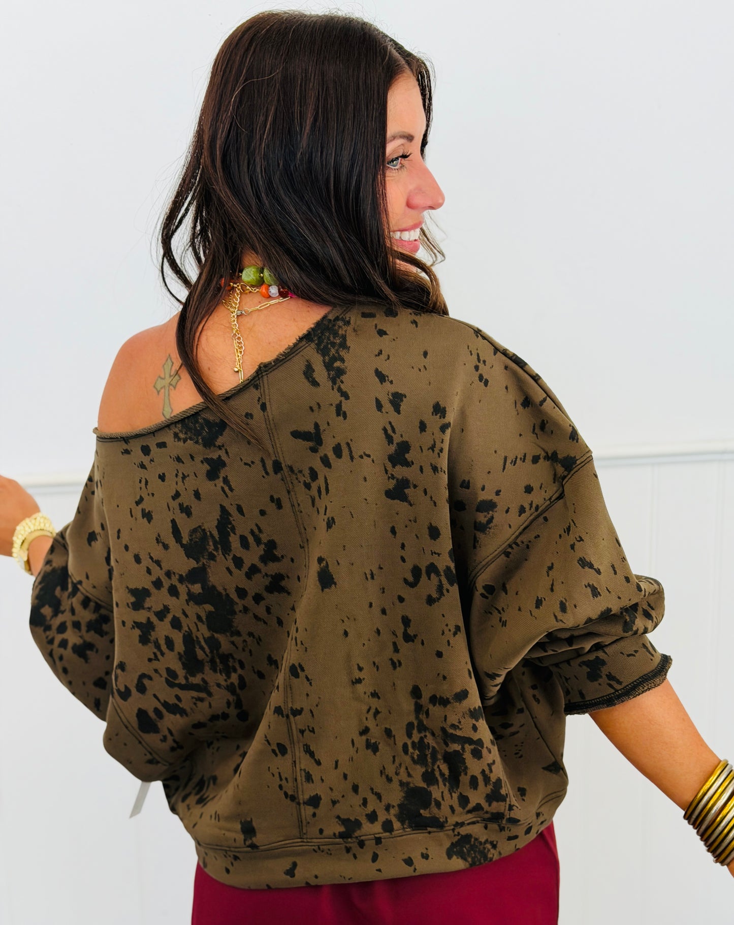 Olive One Shoulder Boxy Sweatshirt (Reg.)