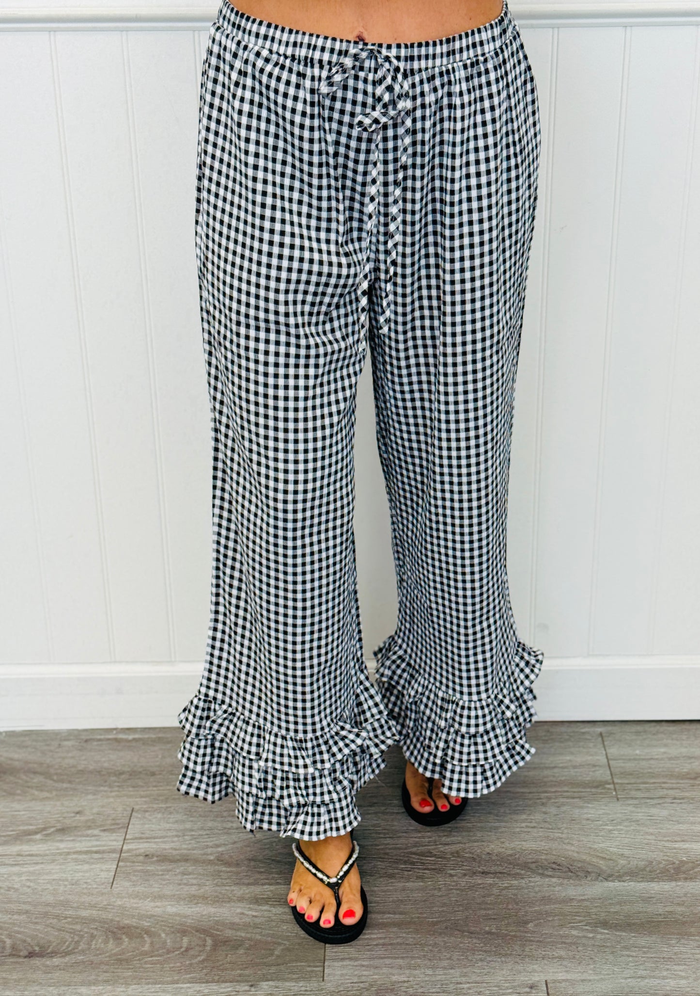 Black Gingham Ruffled Hem Pants (Reg.)