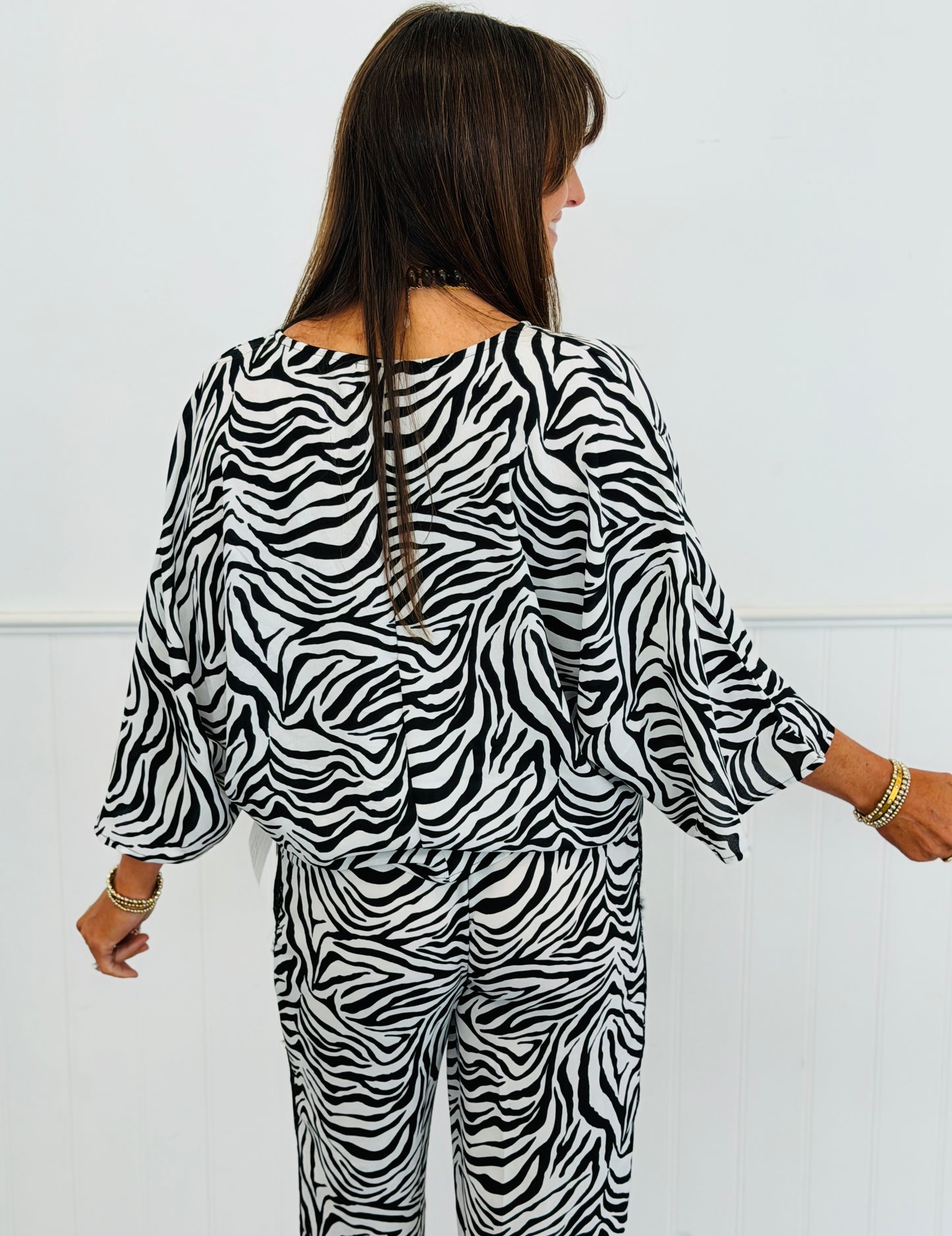 Zebra Print Pullover Top (Reg & Plus)