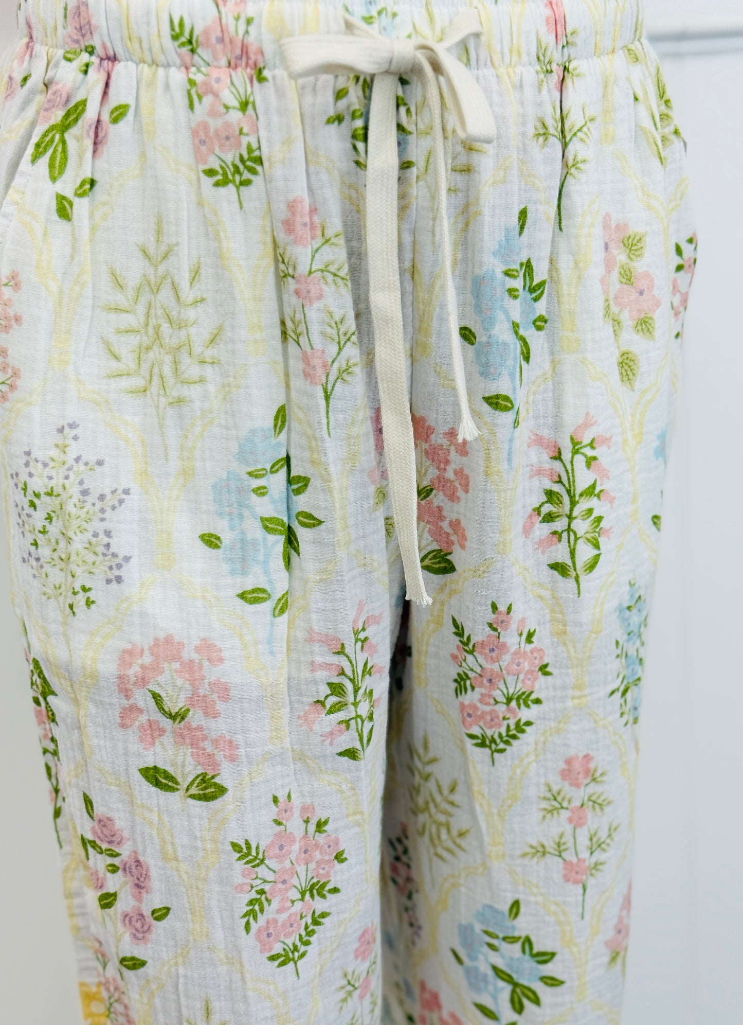 Ivory Flower Woven Pants (Reg & Plus)