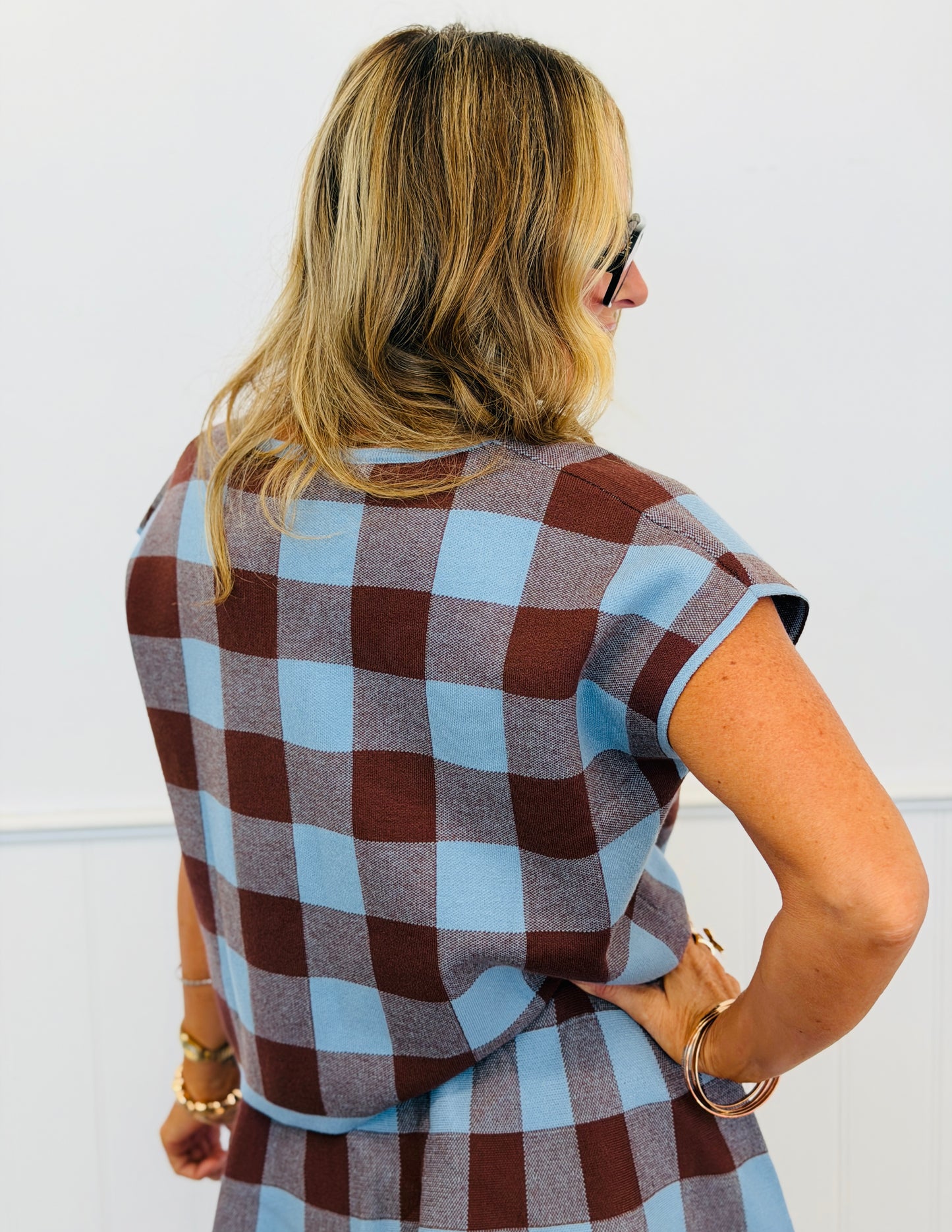 Blue Plaid V-Neck Sleeveless Sweater Knit Top (Reg.)