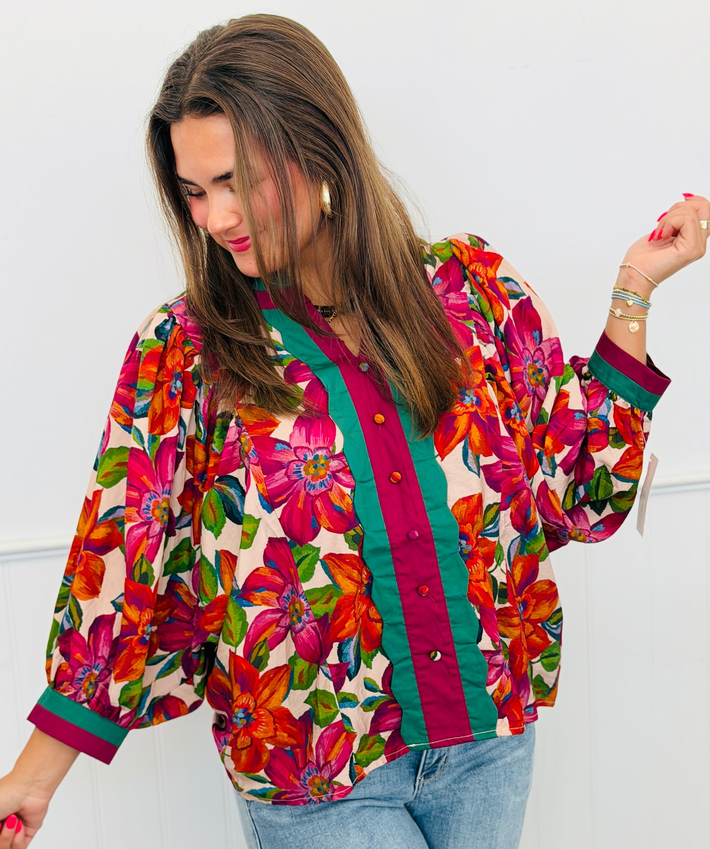 Botanic Garden Scalloped Trim Blouse (Reg. and Plus)